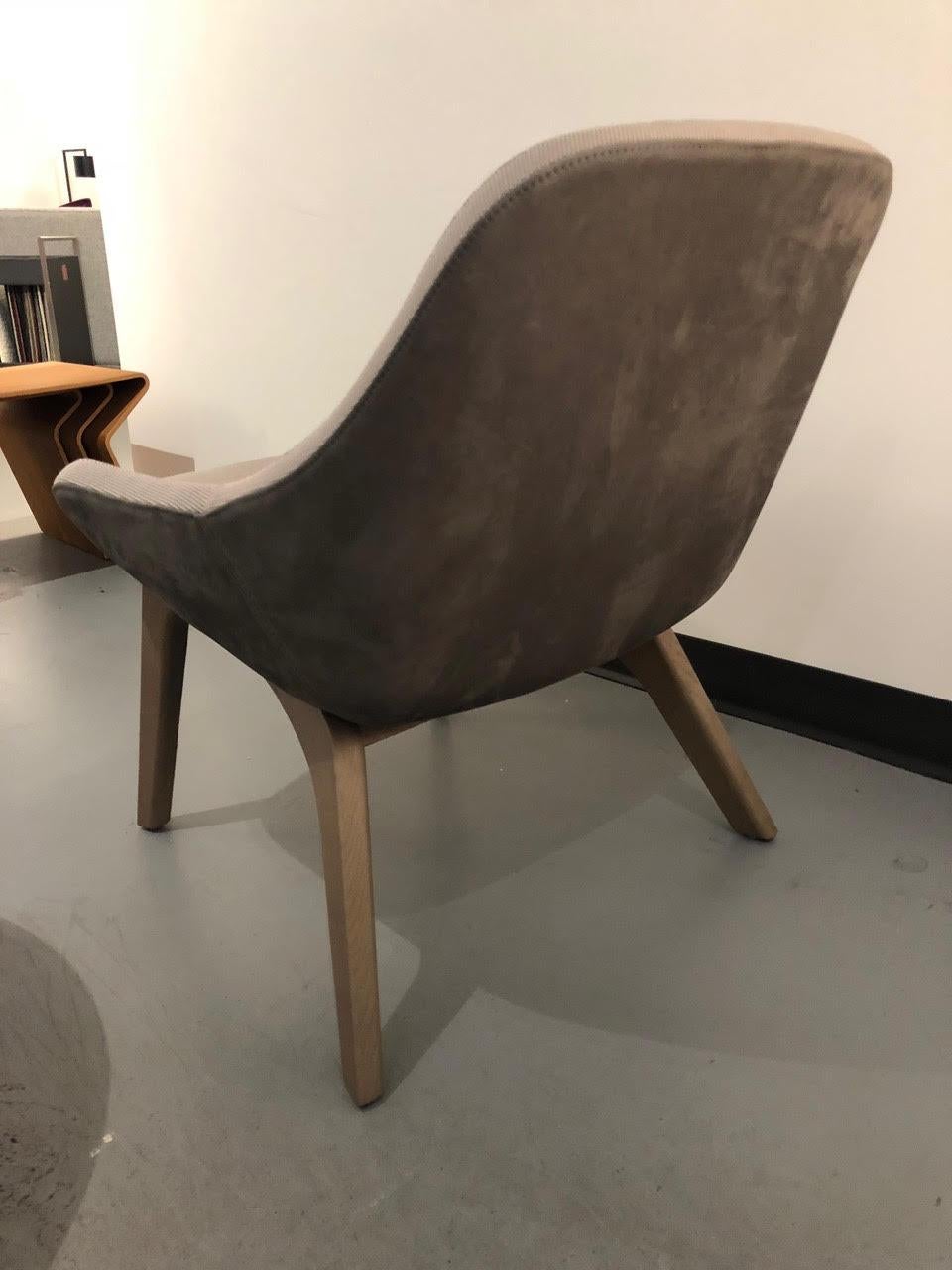 Frame: Dark warm grey
Inside: Novum stone
Outside: Melano 1489
Original price: $2890.

Morph lounge brings together an unusual combination of materials: The solid wood frame carries a comfortable upholstered shell. The positioning of the legs