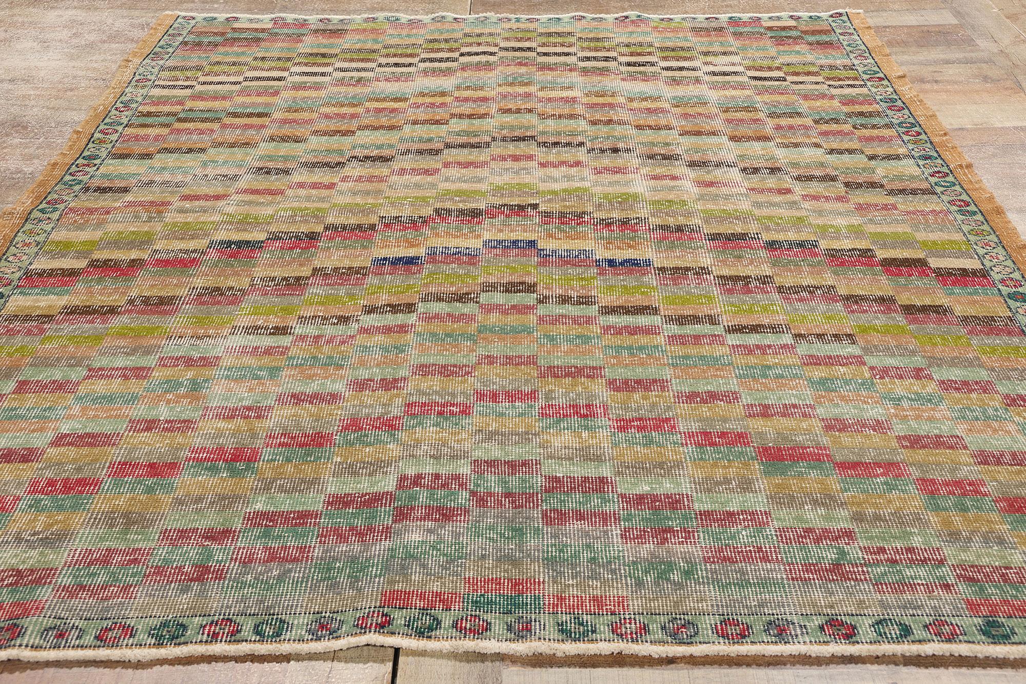 Türkischer Sivas-Teppich im Vintage-Stil von Zeki Muren im Used-Look im Angebot 1