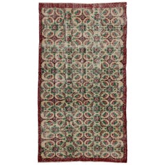 Türkischer Vintage-Teppich von Zeki Muren mit französischem Landhausstil, schwedischem Bauernhausstil
