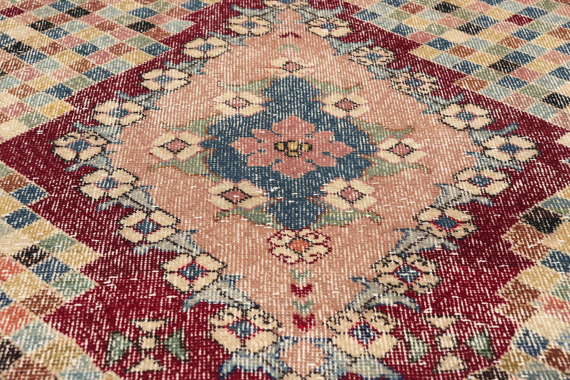 Zeki Muren Vintage Türkisch Sivas Teppich im Zustand „Starke Gebrauchsspuren“ im Angebot in Dallas, TX