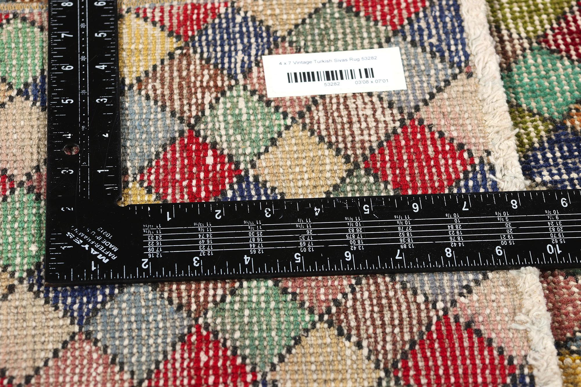 Tapis turc Sivas vintage Zeki Muren Abîmé - En vente à Dallas, TX