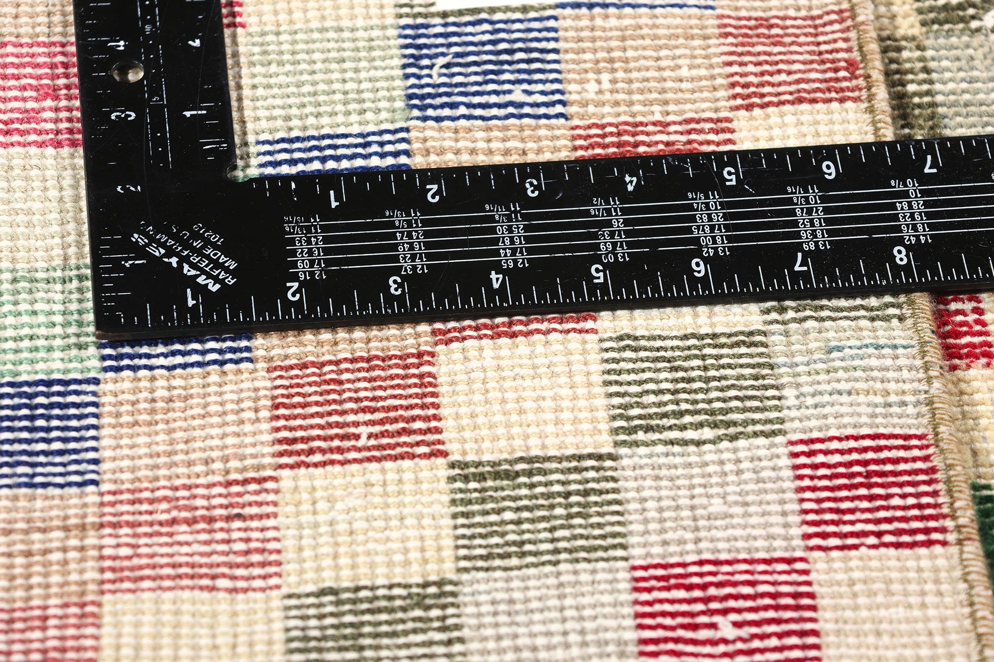 Zeki Muren Vintage Türkisch Sivas Teppich (20. Jahrhundert) im Angebot