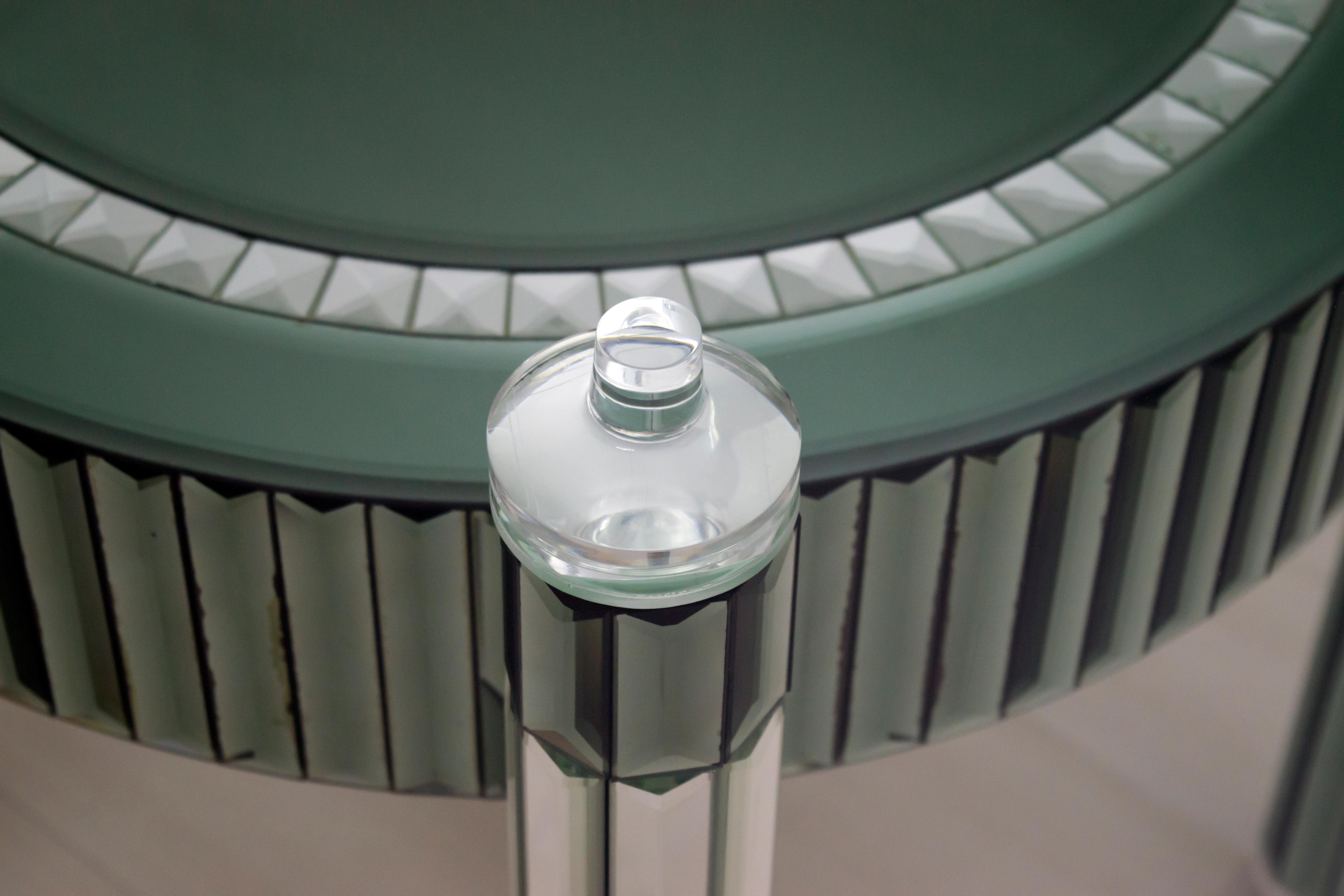 Zelino Poccioni table de salle à manger ronde moderne italienne en cristal miroir pour MP2 en vente 1