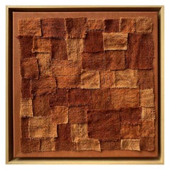 Patchwork marrone e arancione, opera d'arte tessile da parete, realizzata in lana con tinture naturali