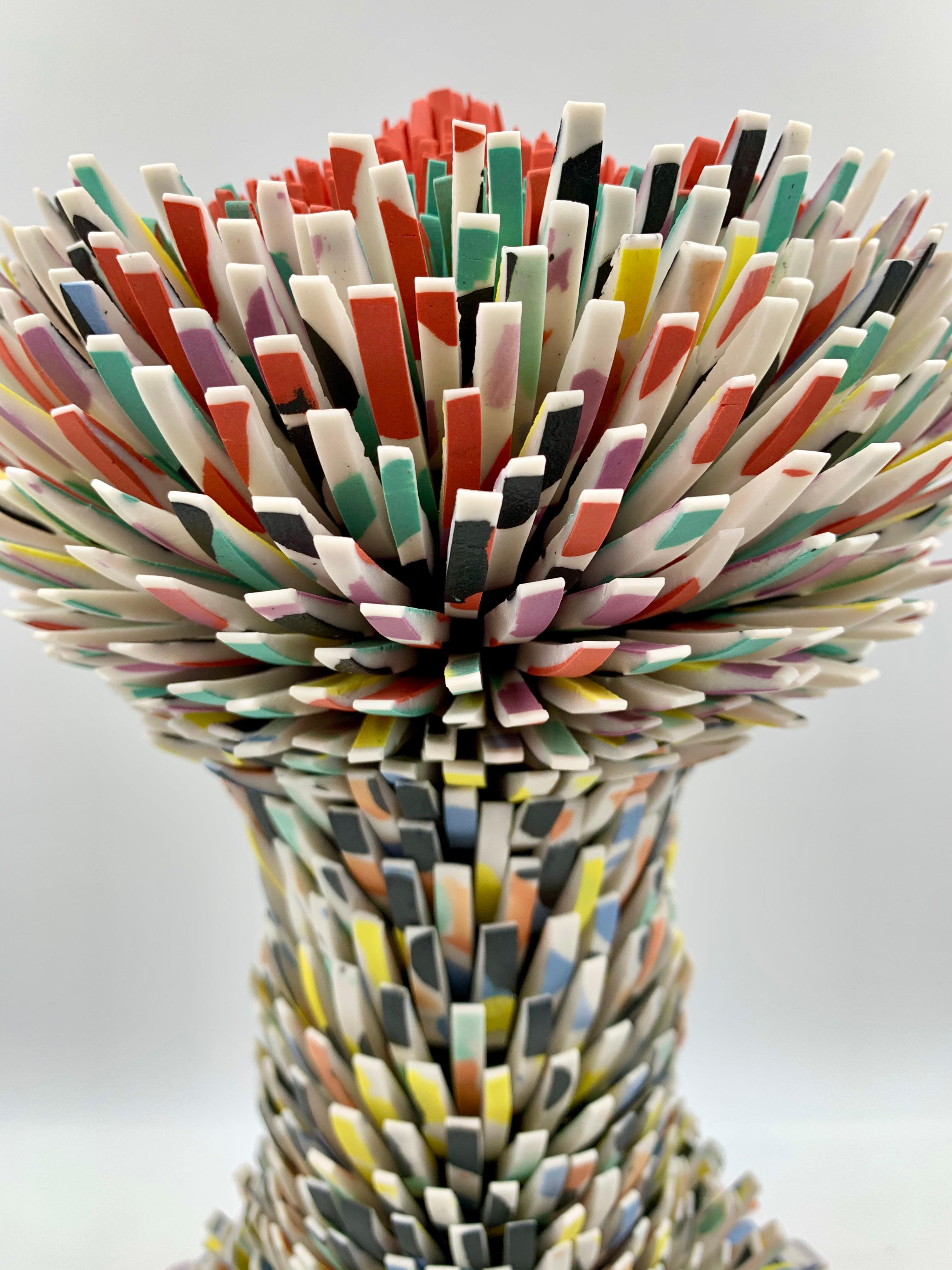 Peled ist in einem Kibbuz im Norden Israels geboren und aufgewachsen.  Nach dem Abschluss eines BA (Hons) an der Bezalel Academy of Art and Design in Jerusalem erwarb sie einen MA (Hons) am Royal College of Art. In den letzten Jahren wurden ihre