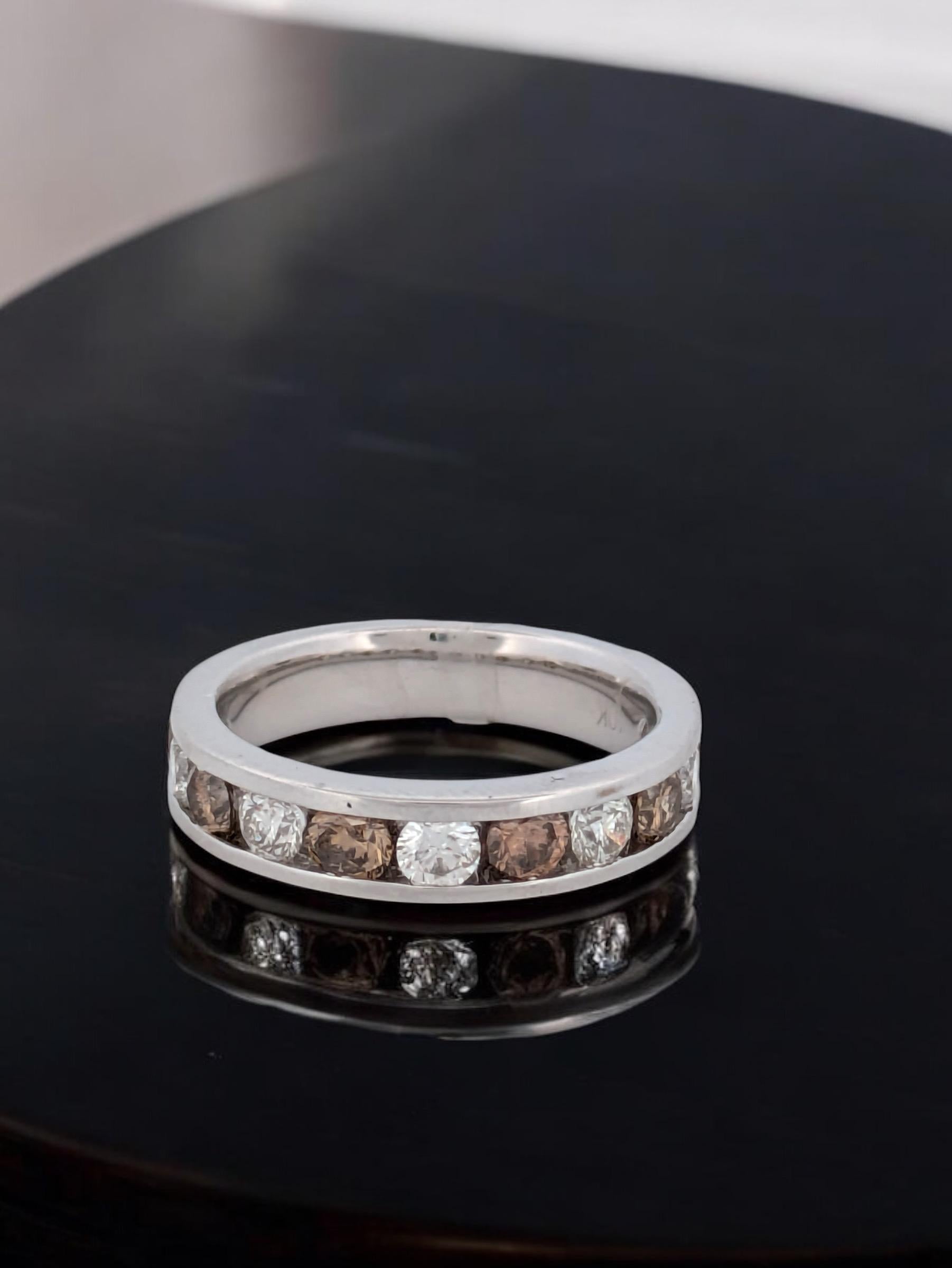 Zemira  10K White Gold Diamond Ring, 1.50 CT Diamond, Size 6.25 In New Condition For Sale In Greeneville, TN