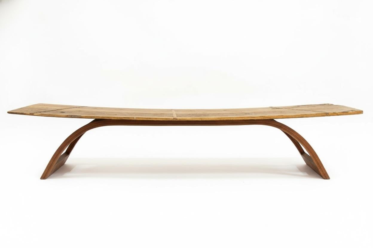 Organique Banc zen, bois de grange et d'Oak récupéré, Design/Offre artisanale de Rafael Calvo en vente