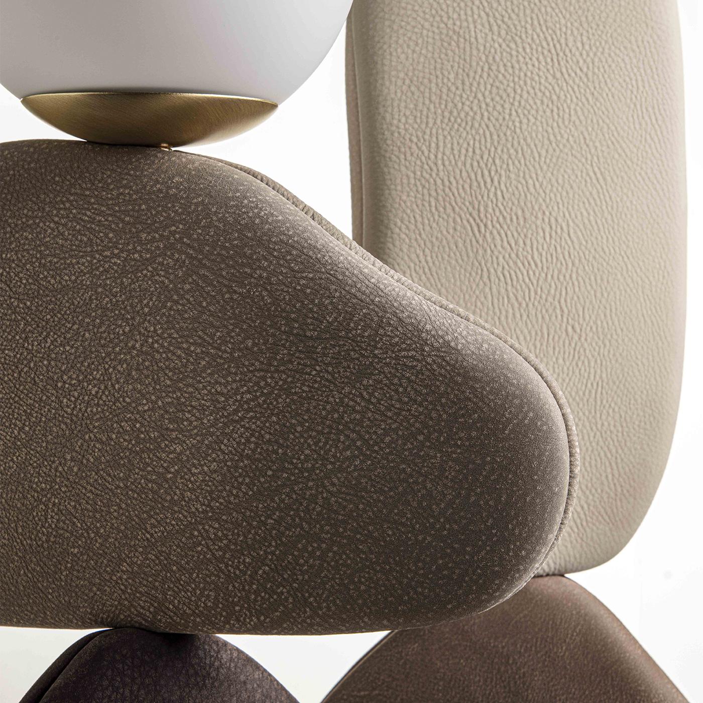 XXI secolo e contemporaneo Lampada da terra Zen Big in pelle marrone in vendita