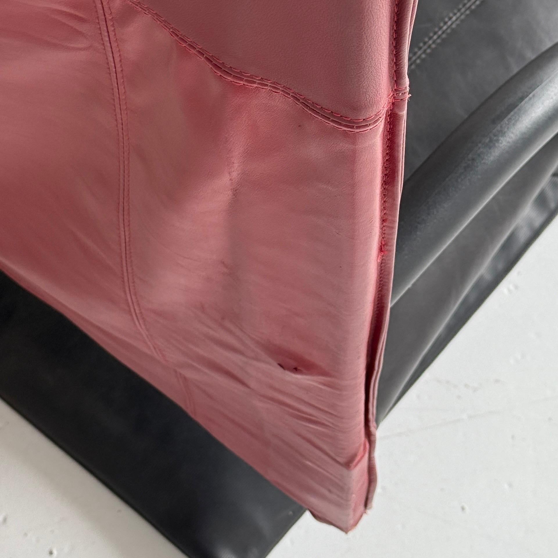 Silla Zen + Otomana de Claude Brisson para Ligne Roset en venta 2