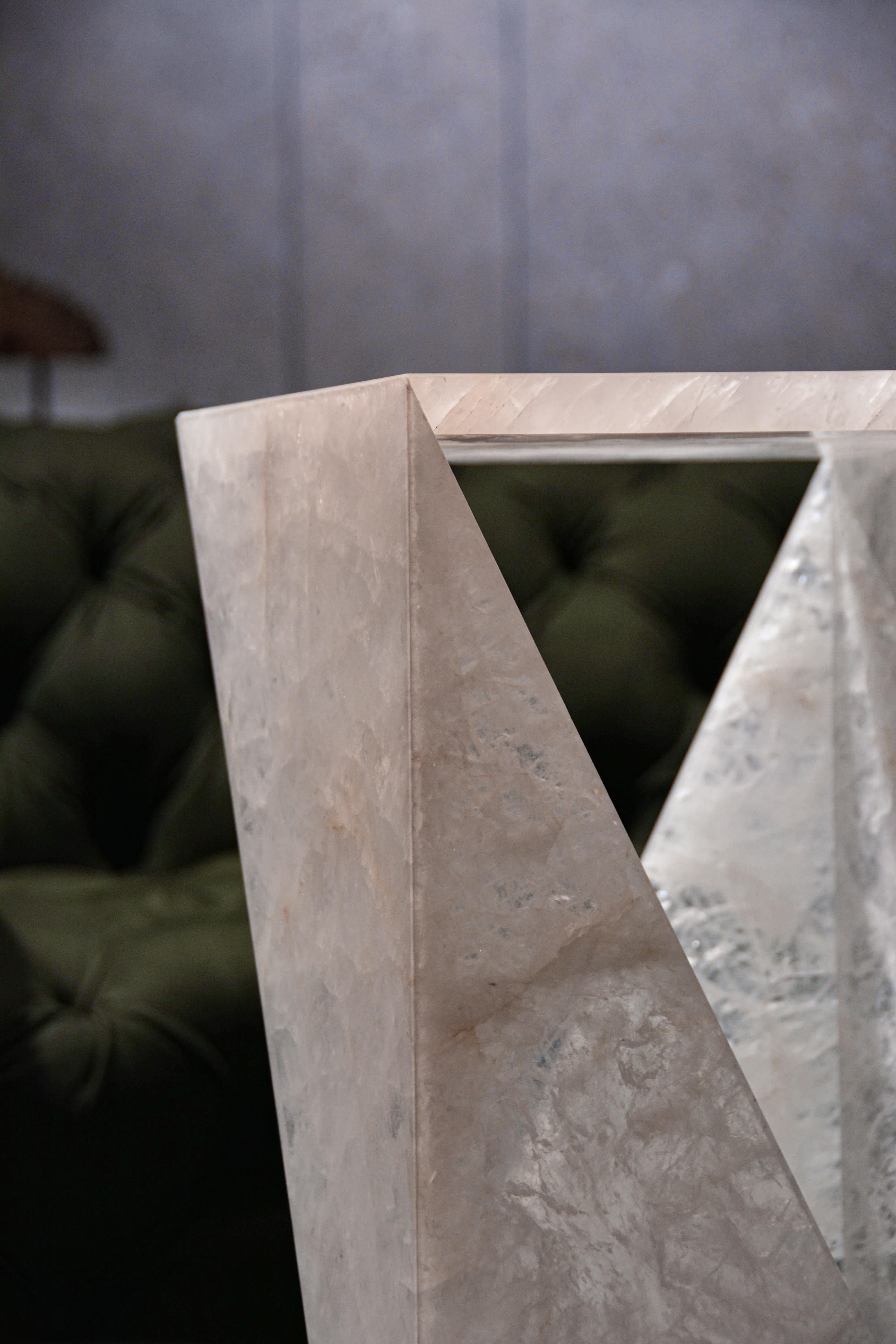Minimaliste Table basse ZEN par Yulia Pyanzina (Cristallo, Italie) en vente