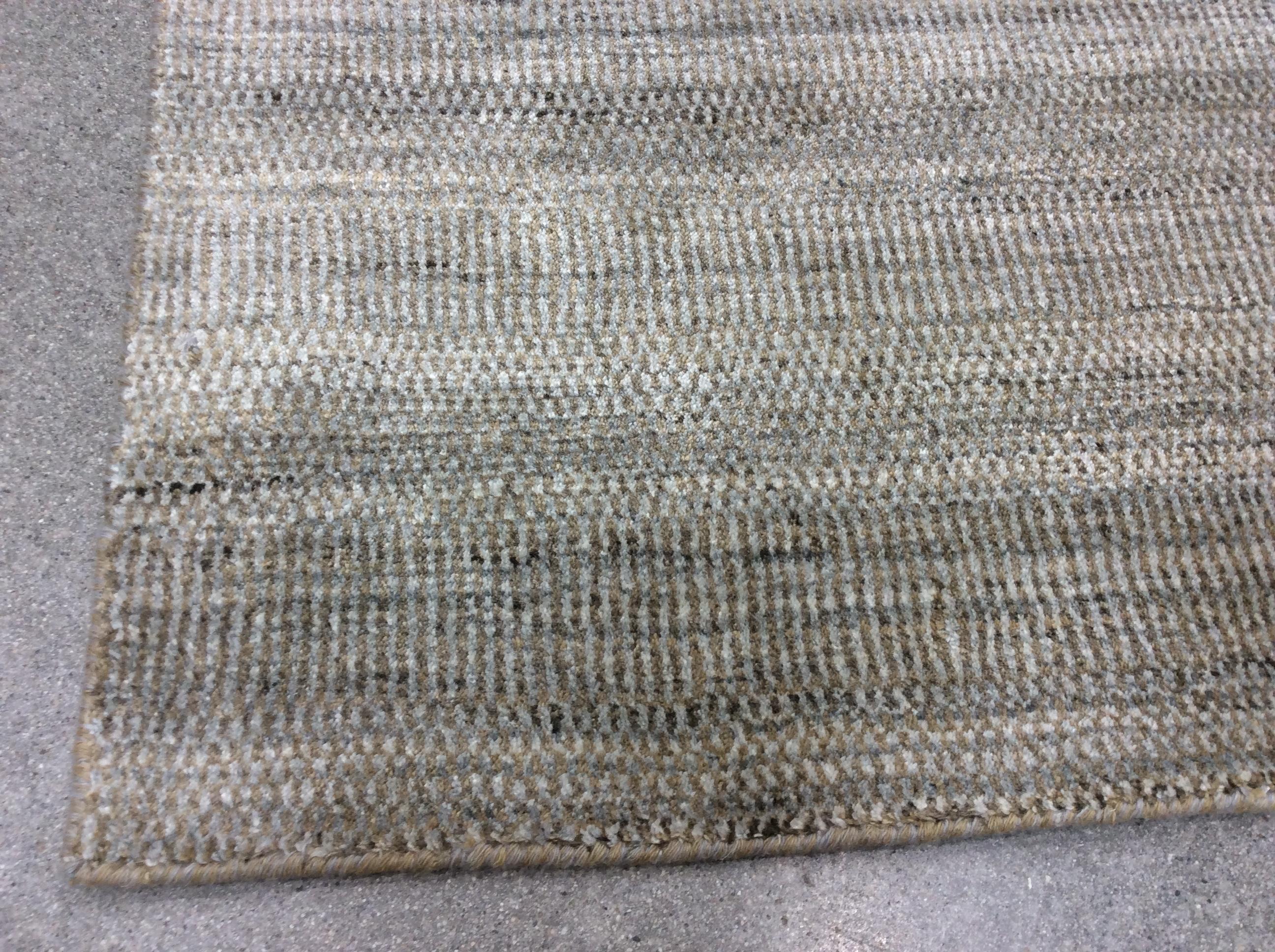 Zen Collection in Beige Silver In New Condition For Sale In West Hollywood, CA