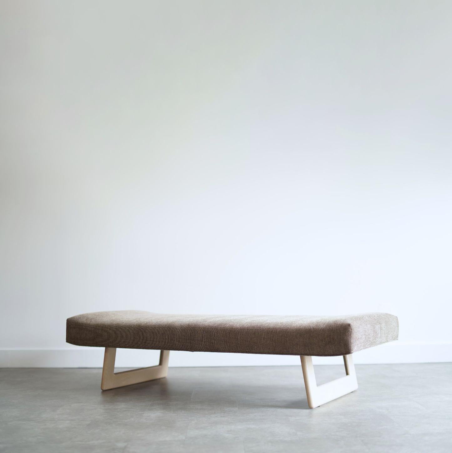 Daybed ZEN en Roble Blanco Moderno de mediados de siglo en venta