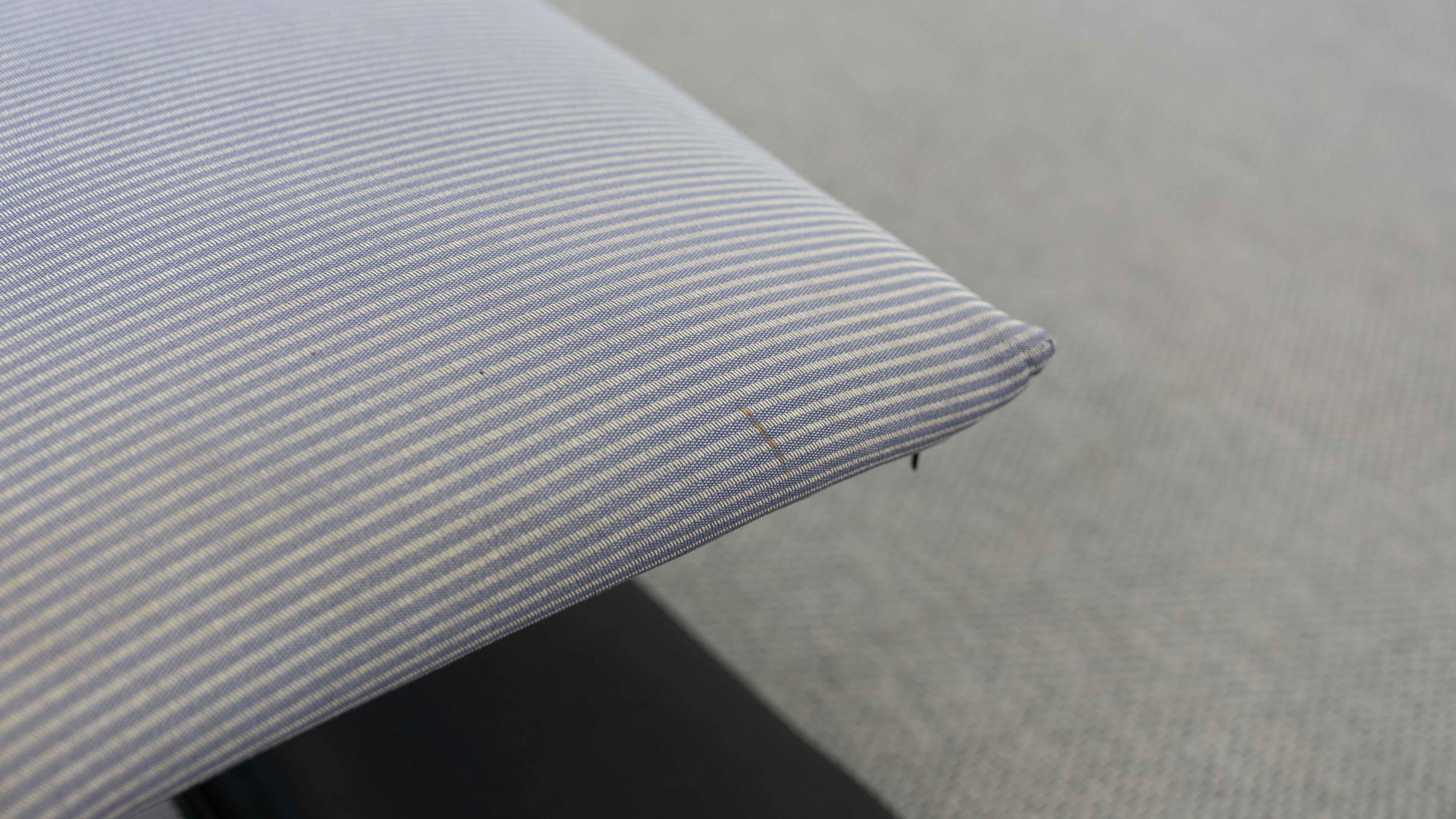 Sillón ZEN con reposapiés de Claude Brisson para Ligne Roset en venta 11