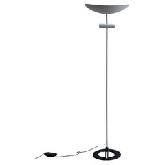 Lampo da terra Zen di Ernesto Gismondi per Artemide