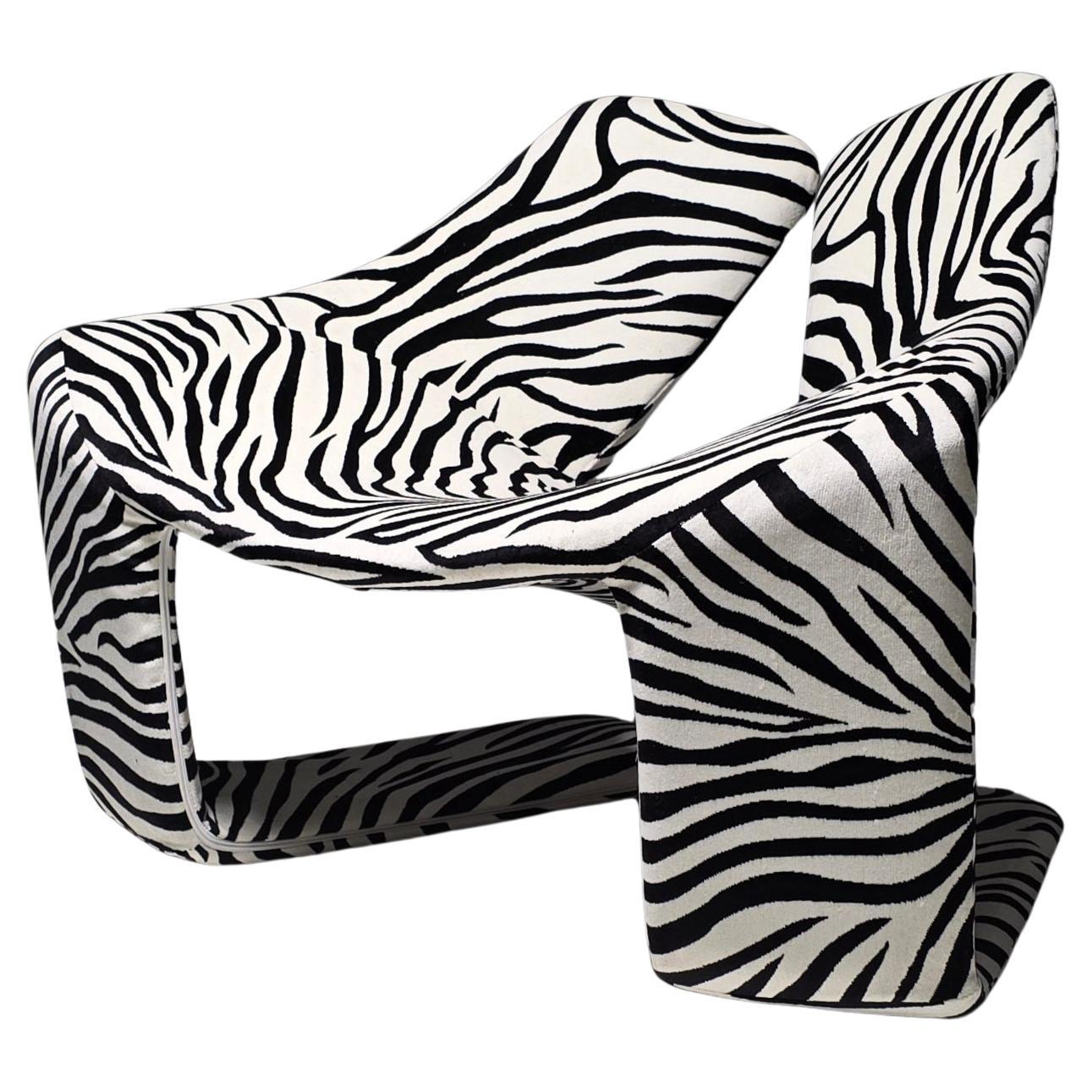"Zen" lounge chair in zebra velvet fabric by Kwok Hoi Chan for Steiner, 1970