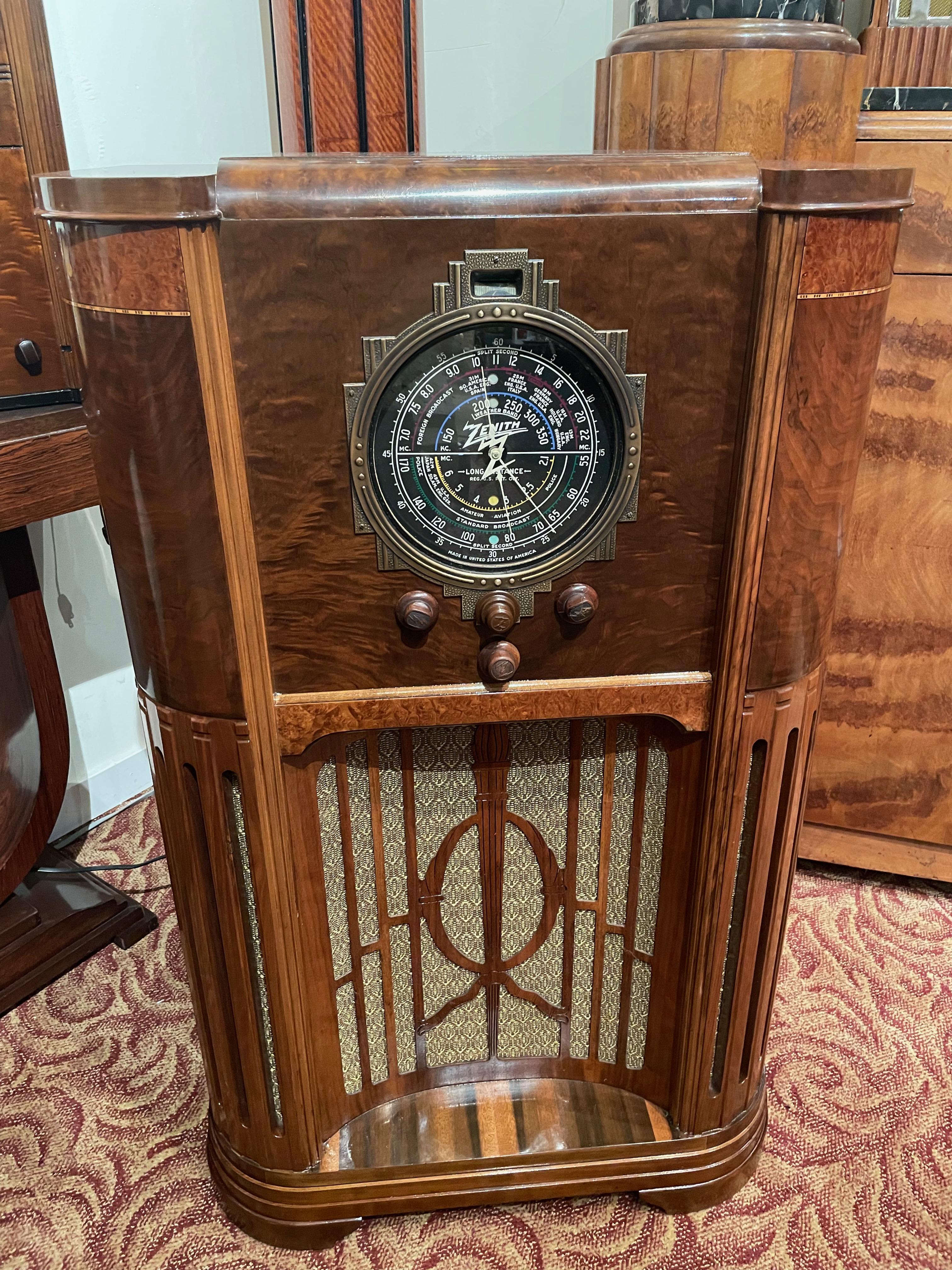 Zenith 12-A-58 console was produced in 1936, during what many consider Zenith’s golden years. With a breathtaking cabinet design, twelve tubes, and dual speakers, this model is eagerly sought after by collectors. The 12-A-58 is sometimes called the