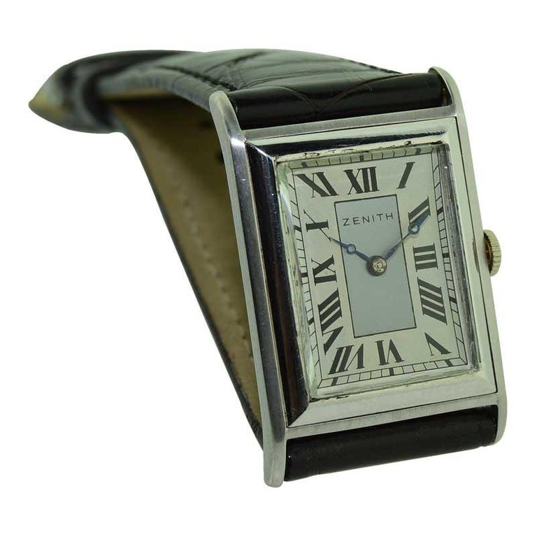 Zenith 18 Karat White Gold Art Deco Tank Style Watch, circa 1930s In Excellent Condition For Sale In Long Beach, CA
