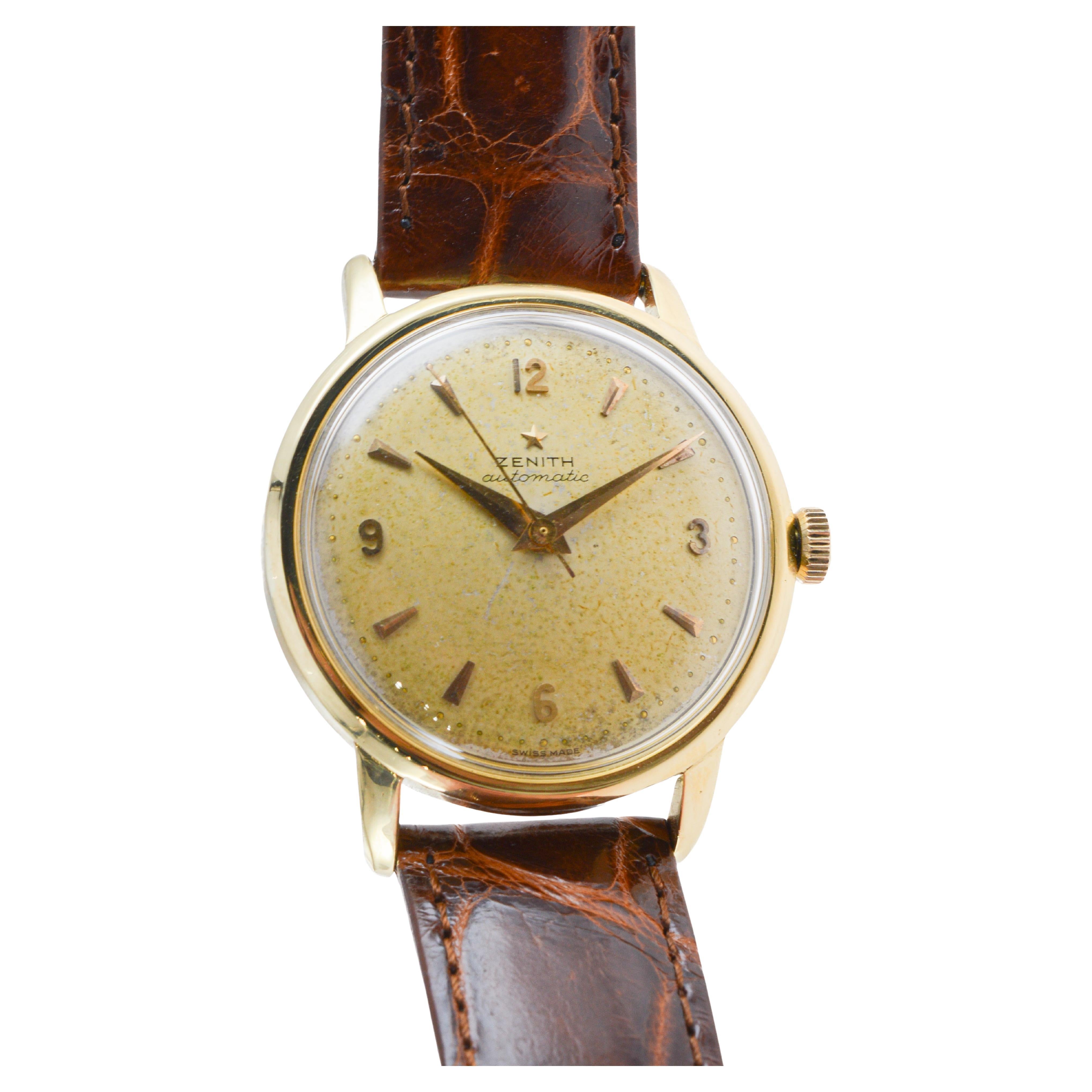 Zenith 18Kt Heavy Solid Gold Mid Century Watch circa 1960's For Sale 1
