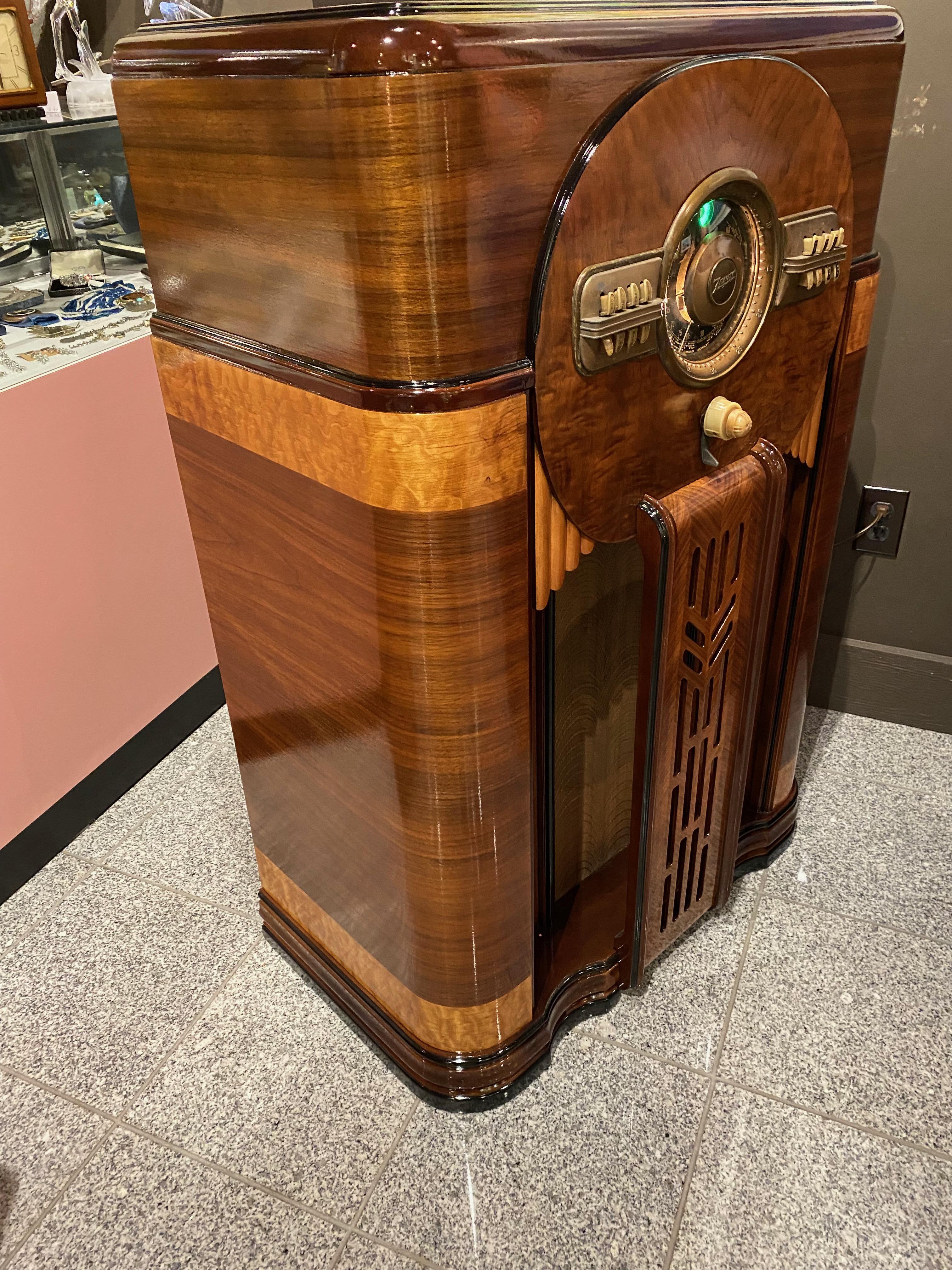 1940 zenith console radio