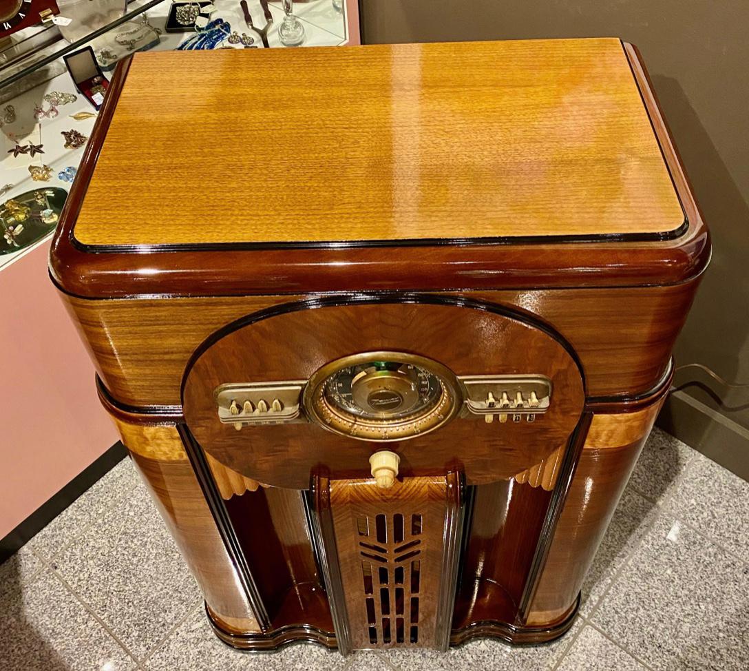 1940 zenith radio