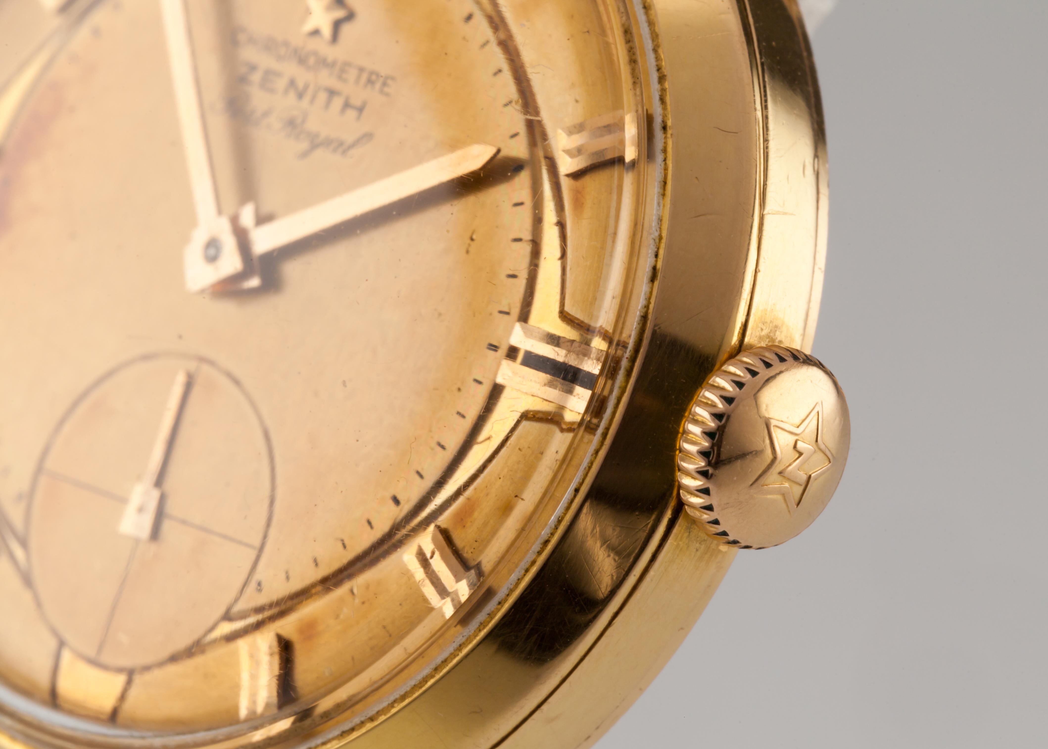 Modern Zenith Cal. 135 18k Yellow Gold Mechanical Port Royal Watch w/ Original Band For Sale