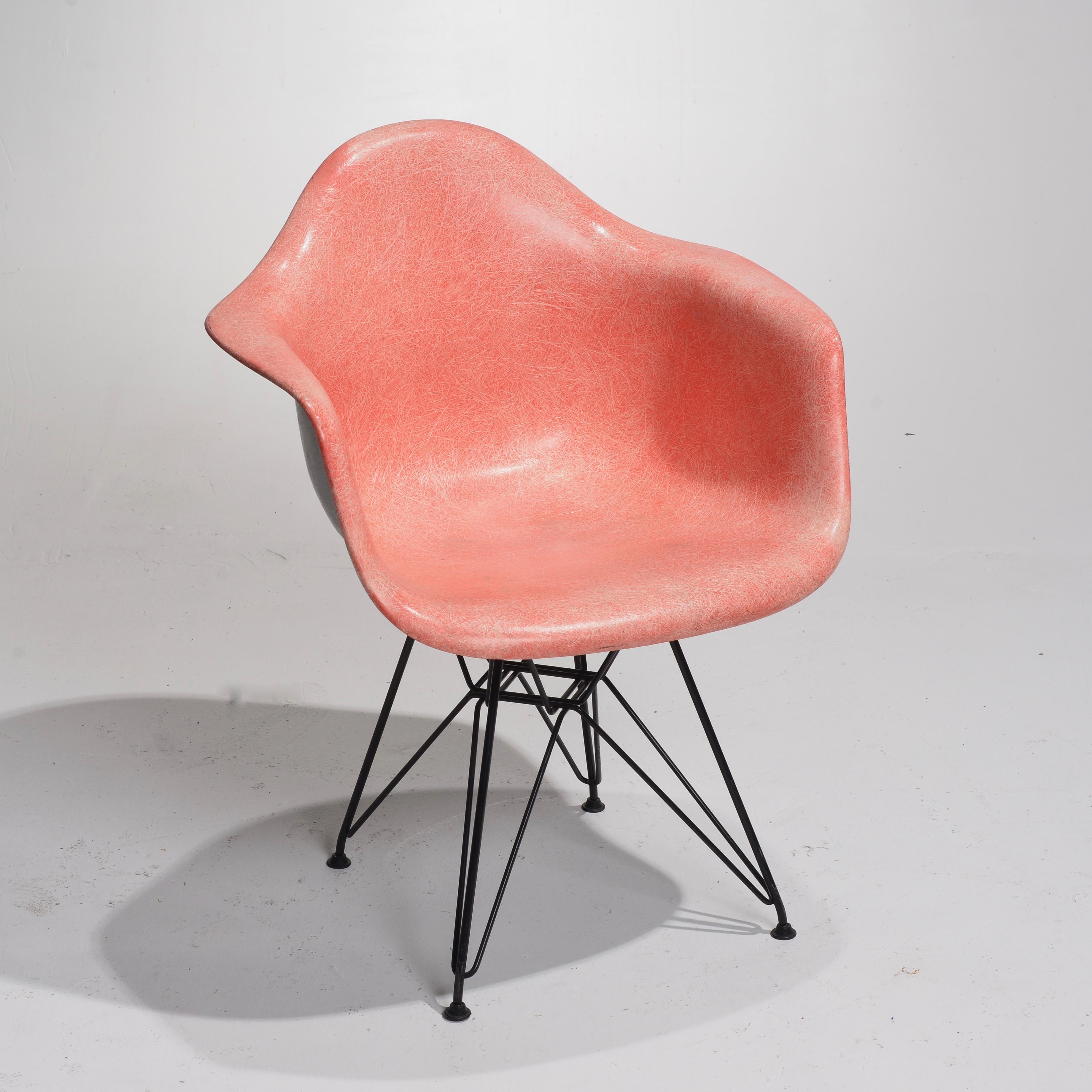 Zenith Charles Eames DAR Fiberglass Shell Chairs For Sale 2