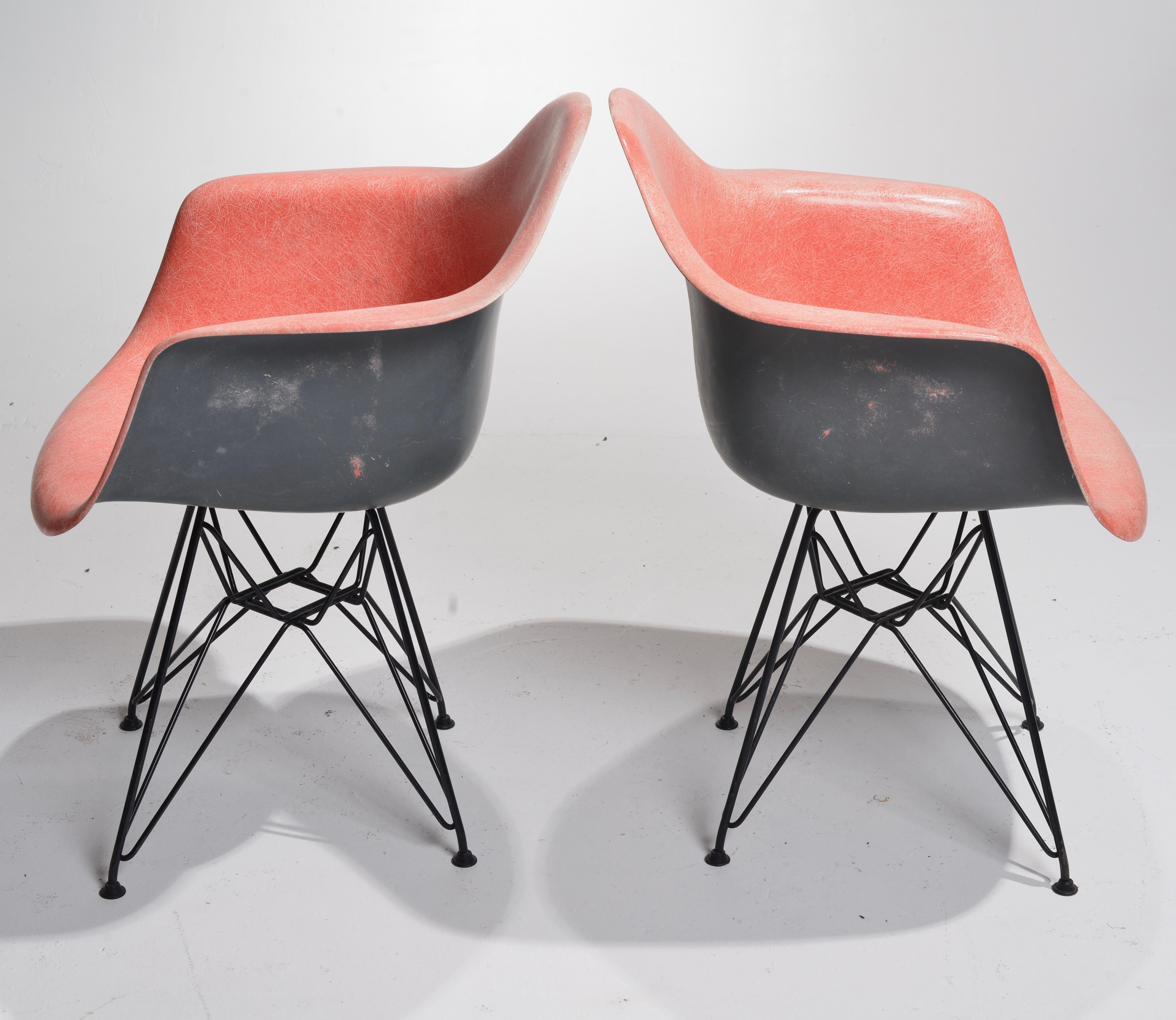Zenith Charles Eames DAR Fiberglass Shell Chairs For Sale 4
