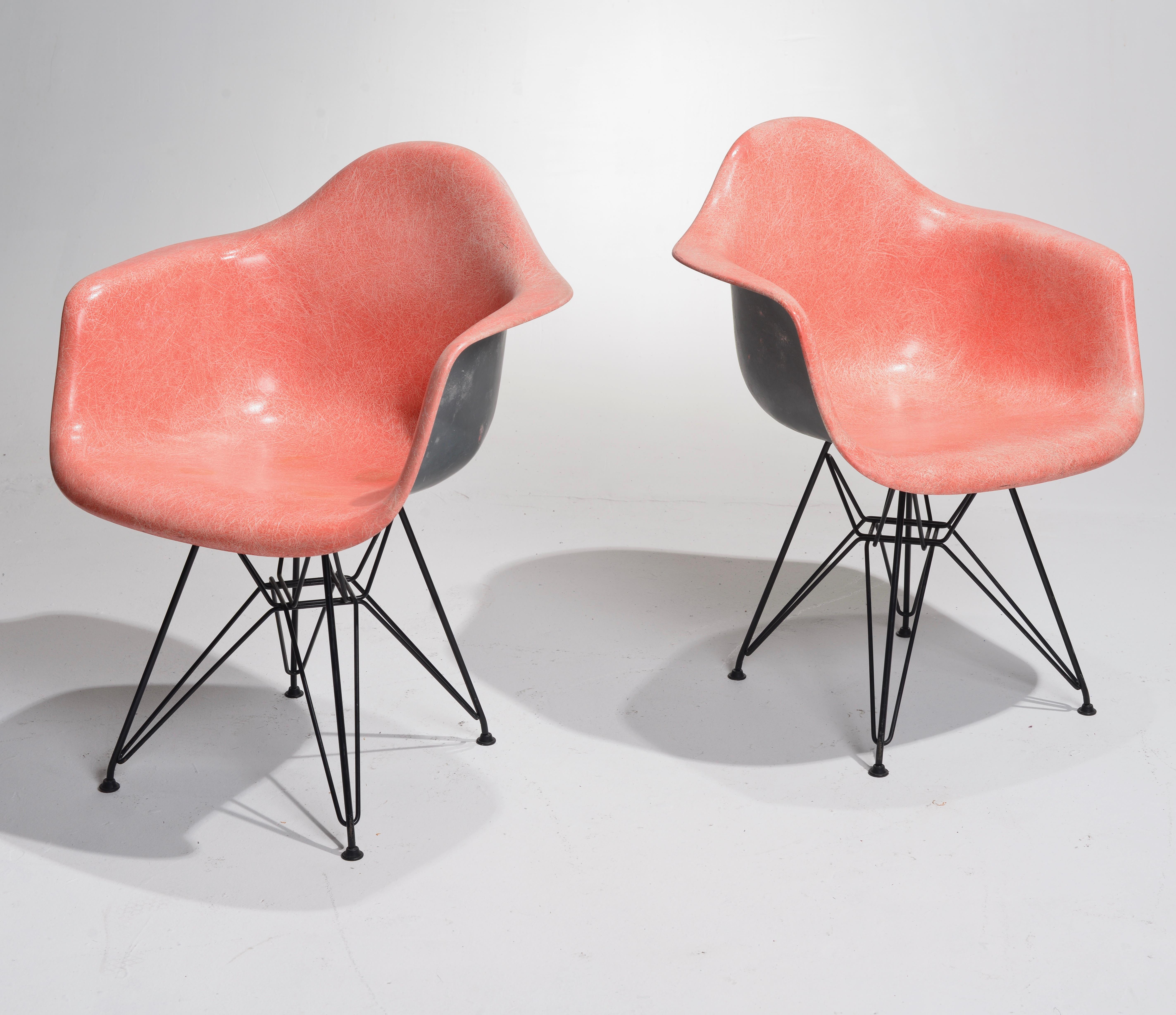 Mid-Century Modern Zenith Charles Eames DAR Fiberglass Shell Chairs For Sale