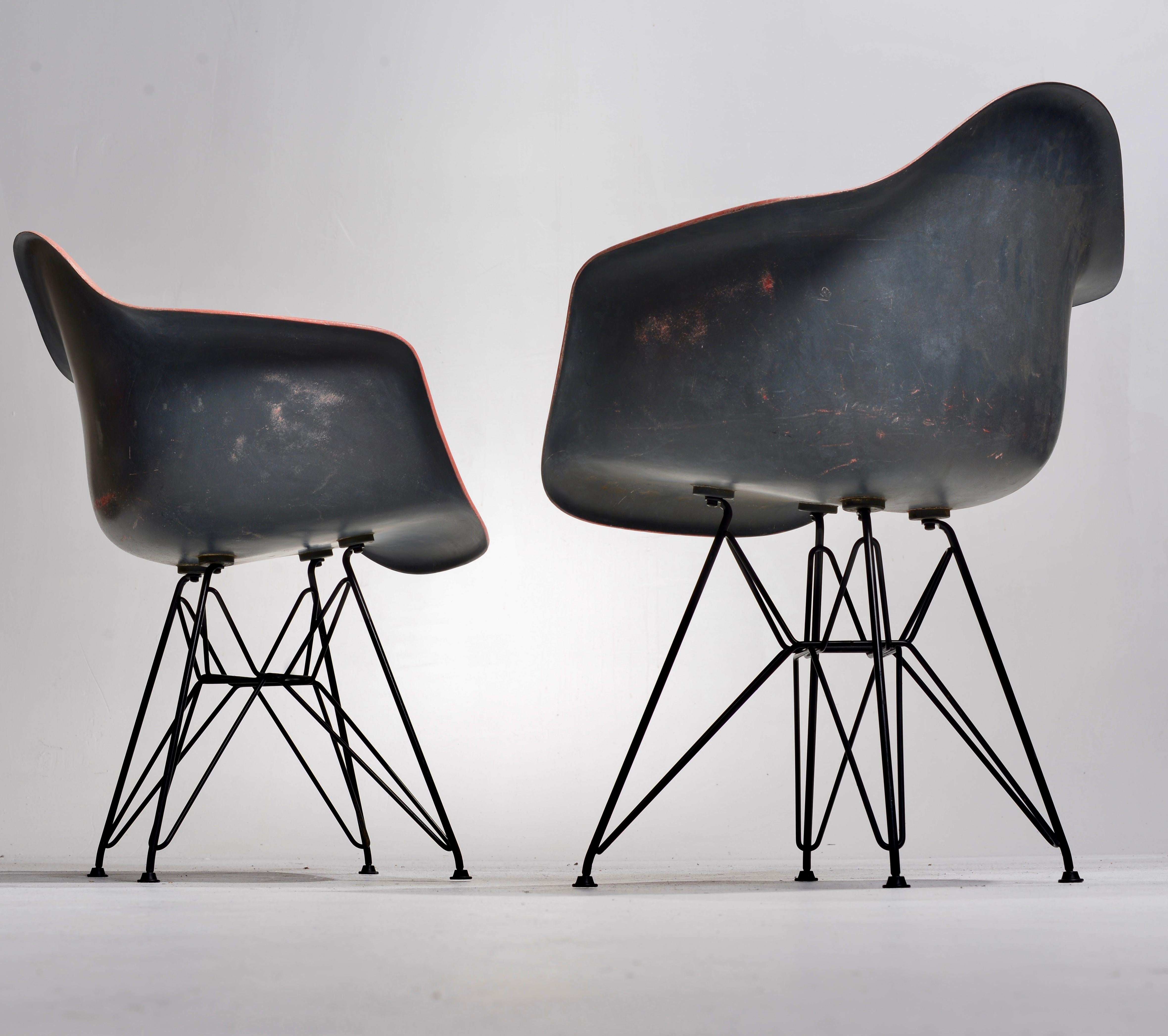 American Zenith Charles Eames DAR Fiberglass Shell Chairs For Sale