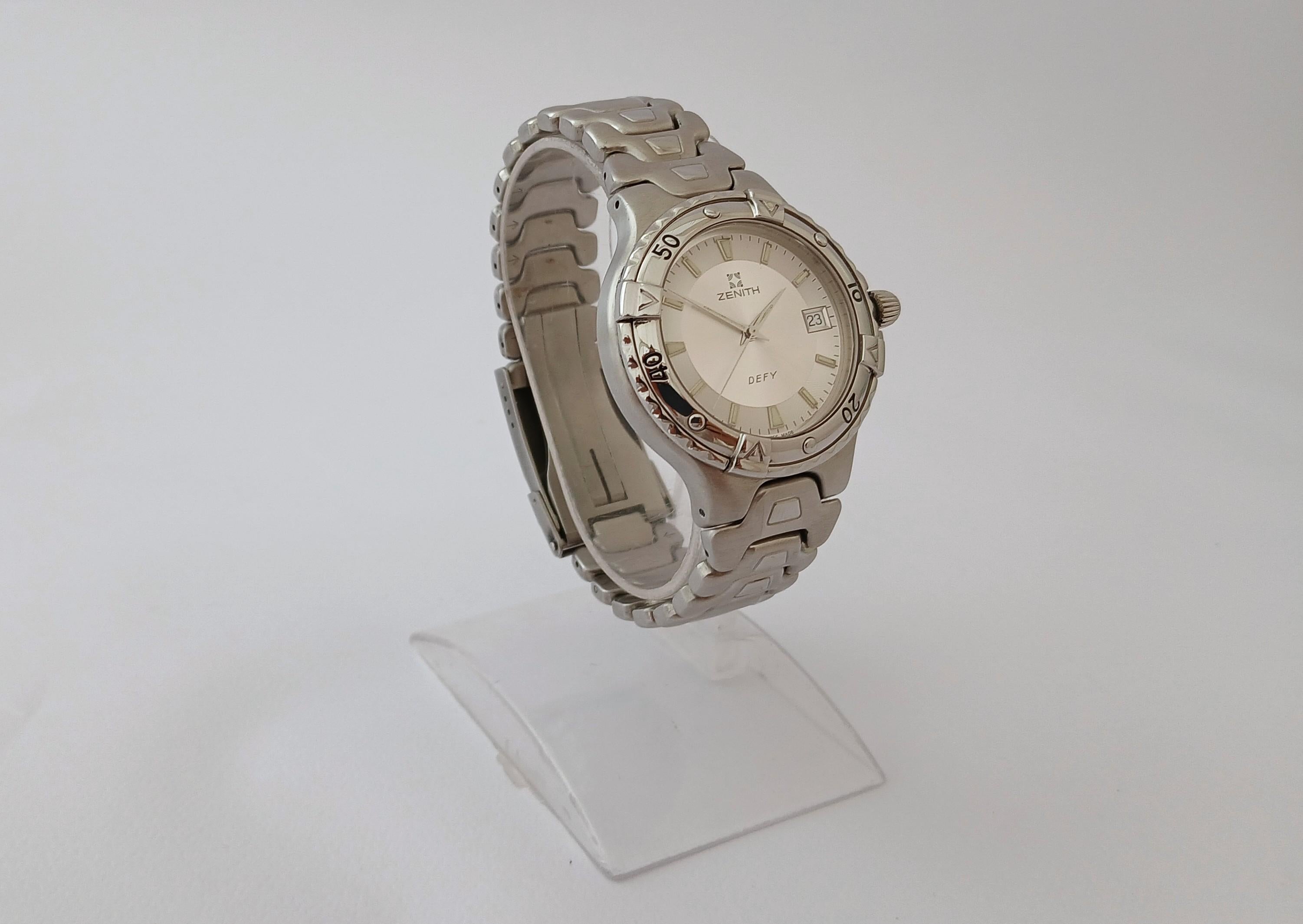  Descripción
Marca: Zenith

Model No: Defy

Número de referencia: 02.2100. 225

País de fabricación: Suiza

Movimiento: Cuarzo

Material de la caja: Acero inoxidable

Medidas : Anchura de la caja: 38 mm. (sin corona)

Tipo de banda : Acero