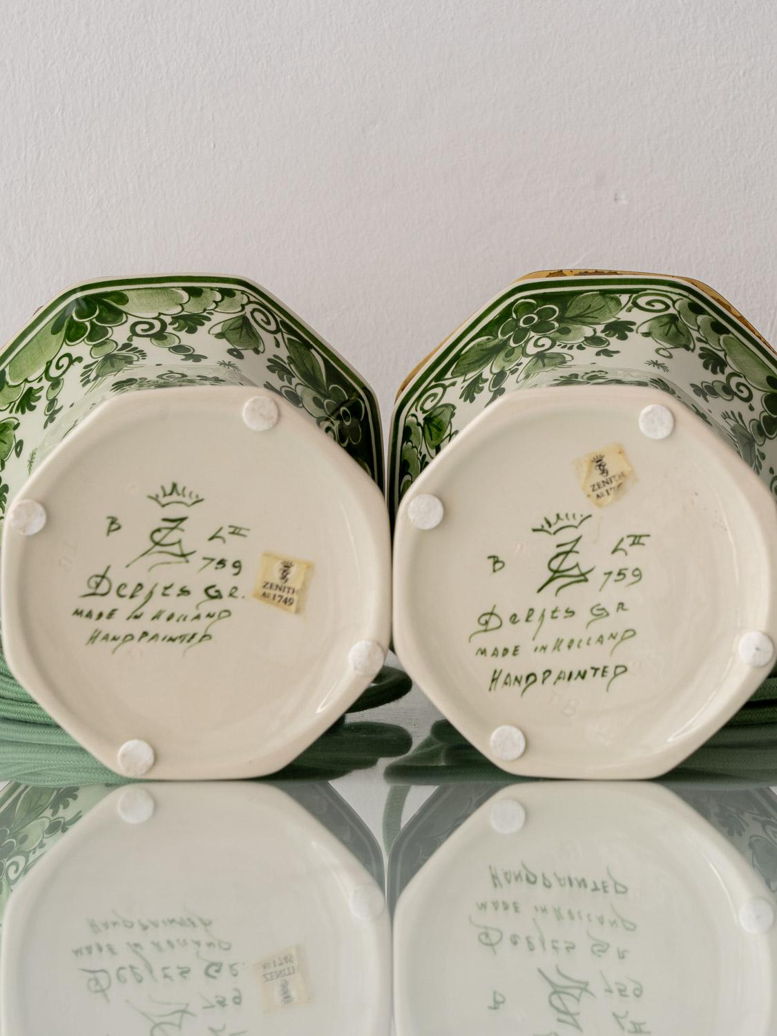 Lámparas de mesa Zenith verde Delft (1950-1960), pantallas satinadas rosa salmón nuevo, pareja en venta 5
