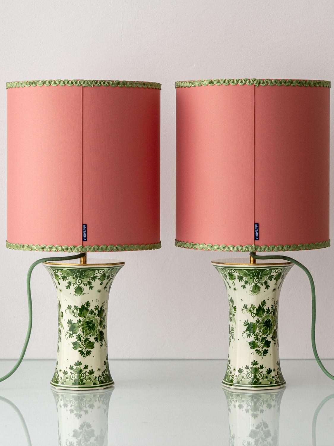 Lámparas de mesa Zenith verde Delft (1950-1960), pantallas satinadas rosa salmón nuevo, pareja Glaseado en venta