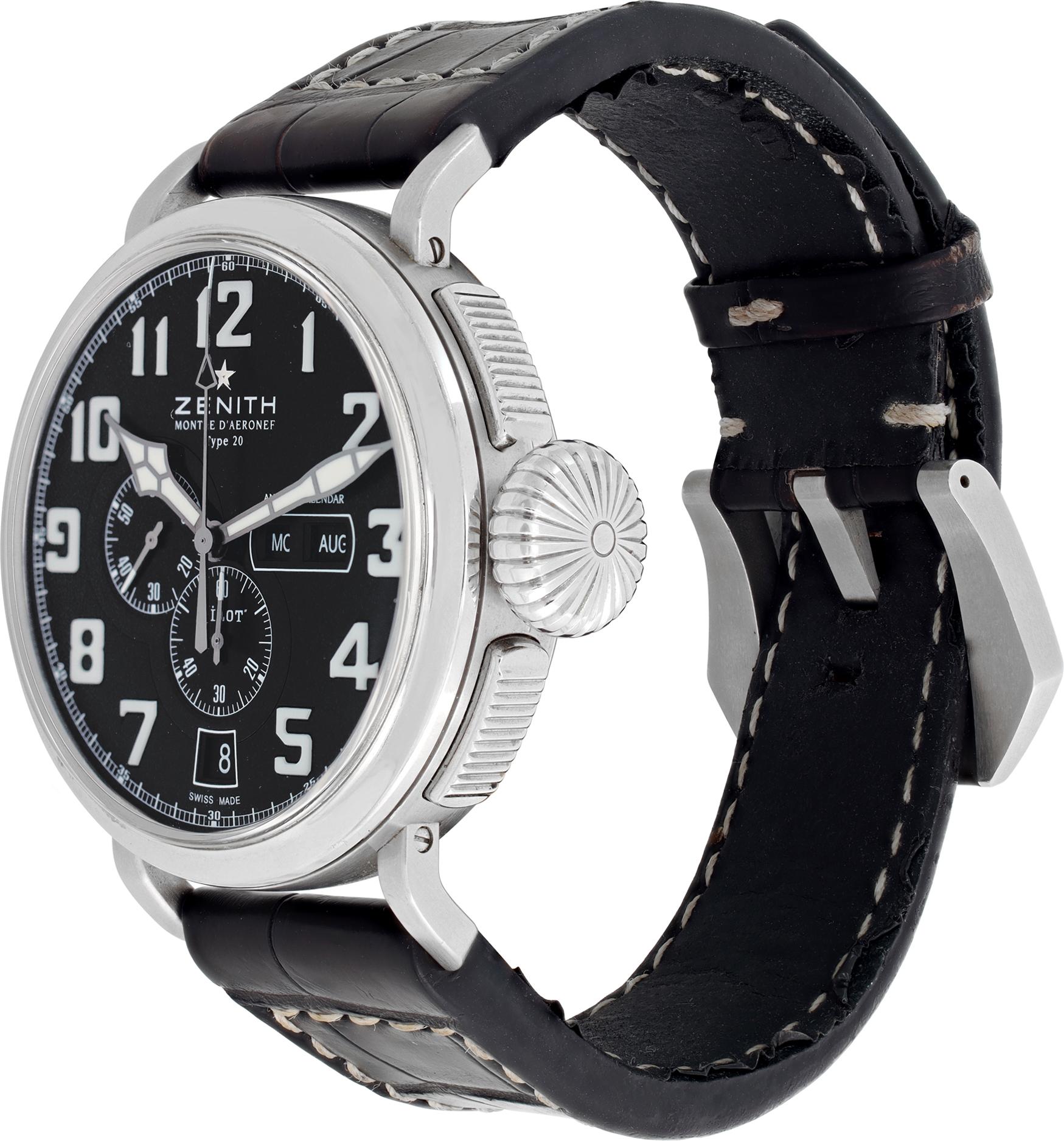 Zenith Pilot Montre d'Aeronef Type 20 Annual Calendar en acier inoxydable sur un bracelet et une boucle en cuir noir d'origine. Calibre El Primero 4054 automatique, calendrier annuel, chronographe, réserve de marche de 50 heures, cadran noir mat