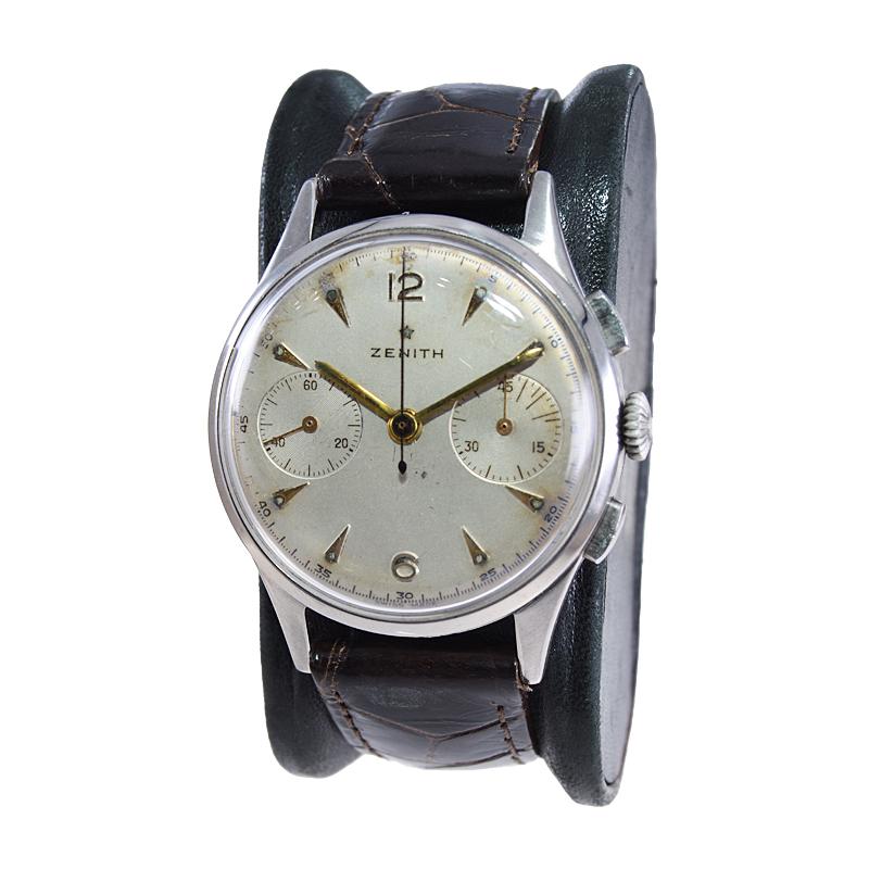 Zenith Montre-bracelet chronographe à cadran manuel en acier inoxydable avec cadran d'origine, vers les années 1940 Excellent état - En vente à Long Beach, CA