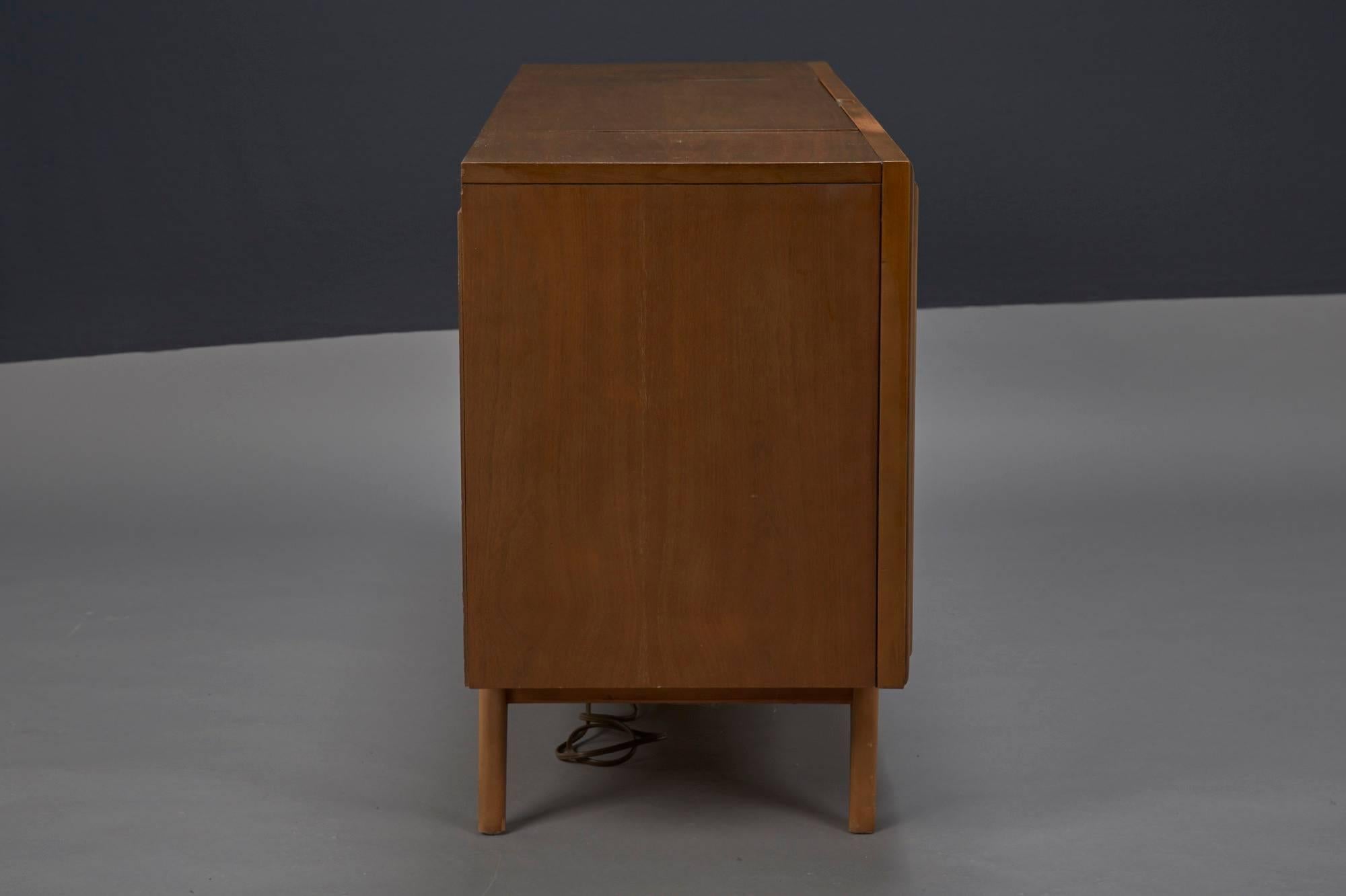 zenith stereo cabinet with turntable