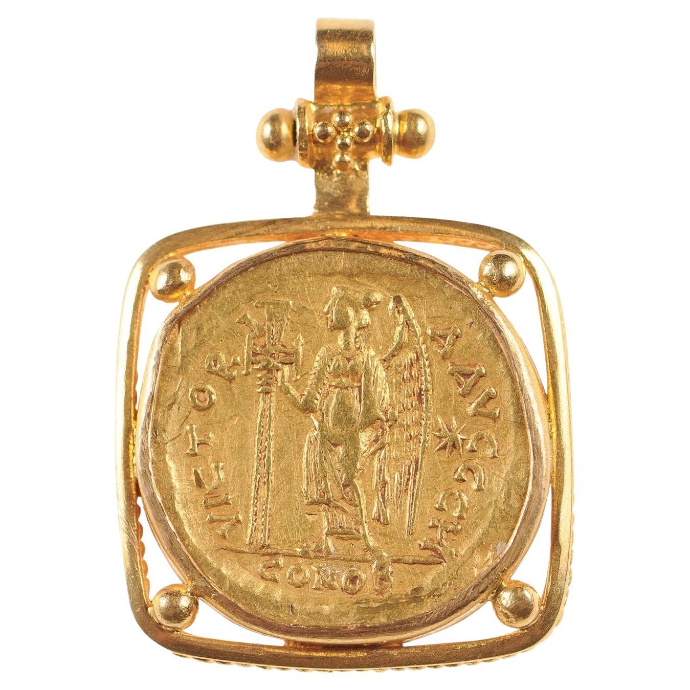 Zeno 2nd Reign AV Pendentif Solidus en or (pendentif uniquement) en vente