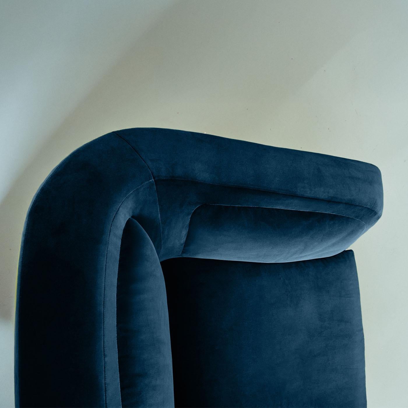 Zeno Eco Sessel aus dunkelblauem Samt von Brian Sironi von Biosofa im Angebot 1