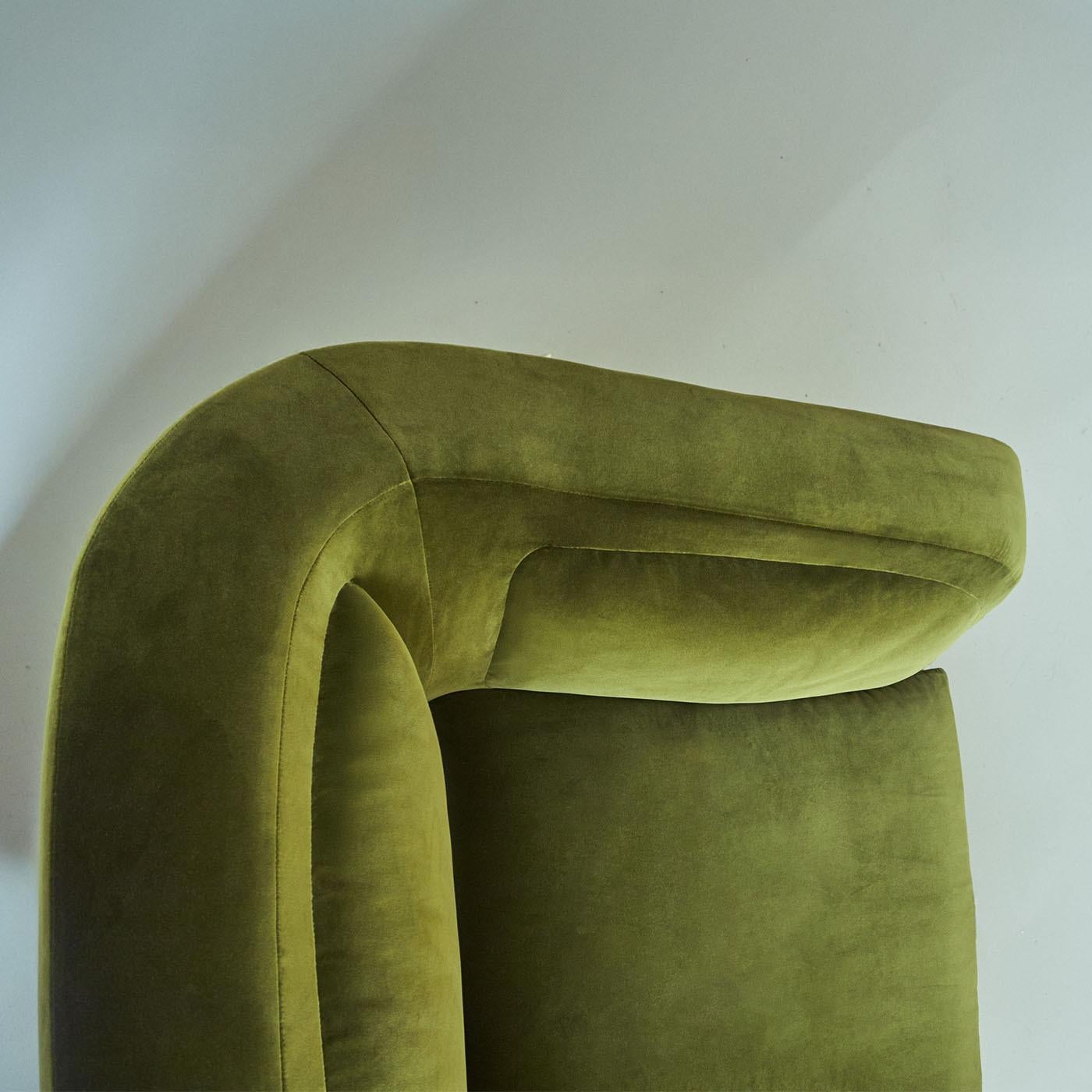 Zeno Eco Sessel aus olivgrünem Samt von Brian Sironi (Textil) im Angebot