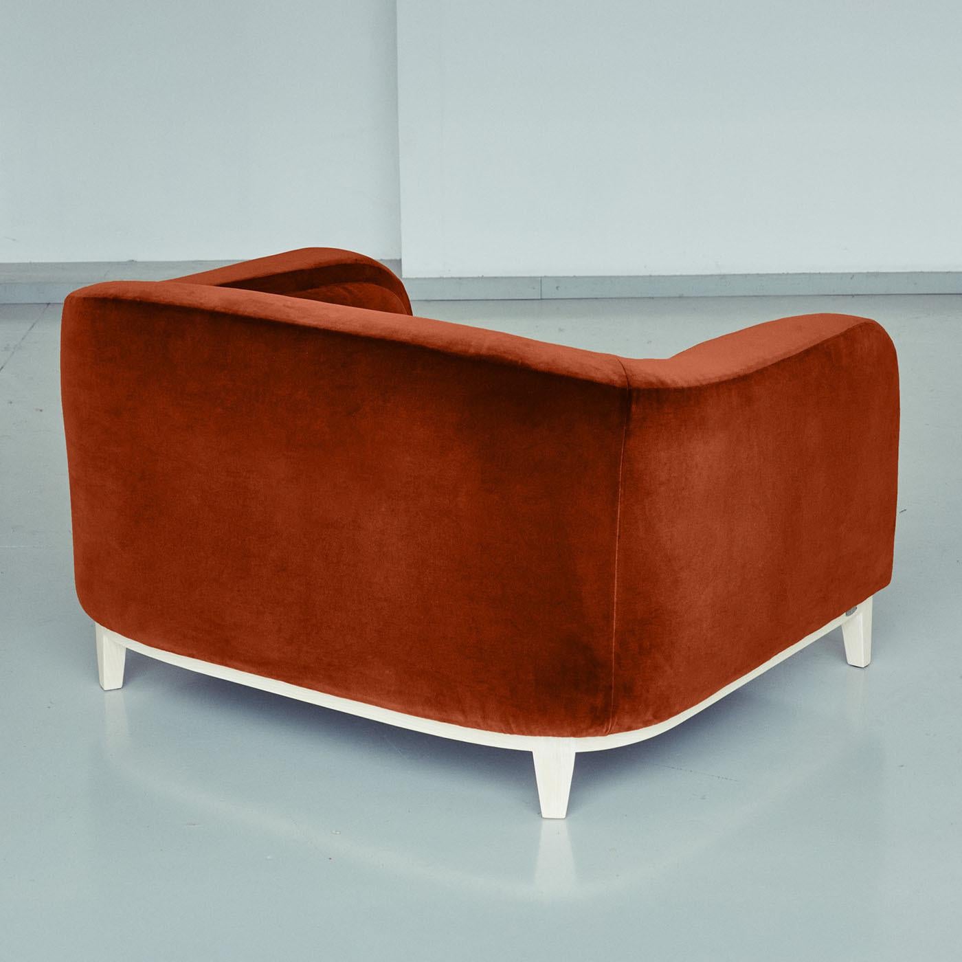 Sillón de terciopelo marrón naranja Zeno Eco de Brian Sironi Italiano en venta
