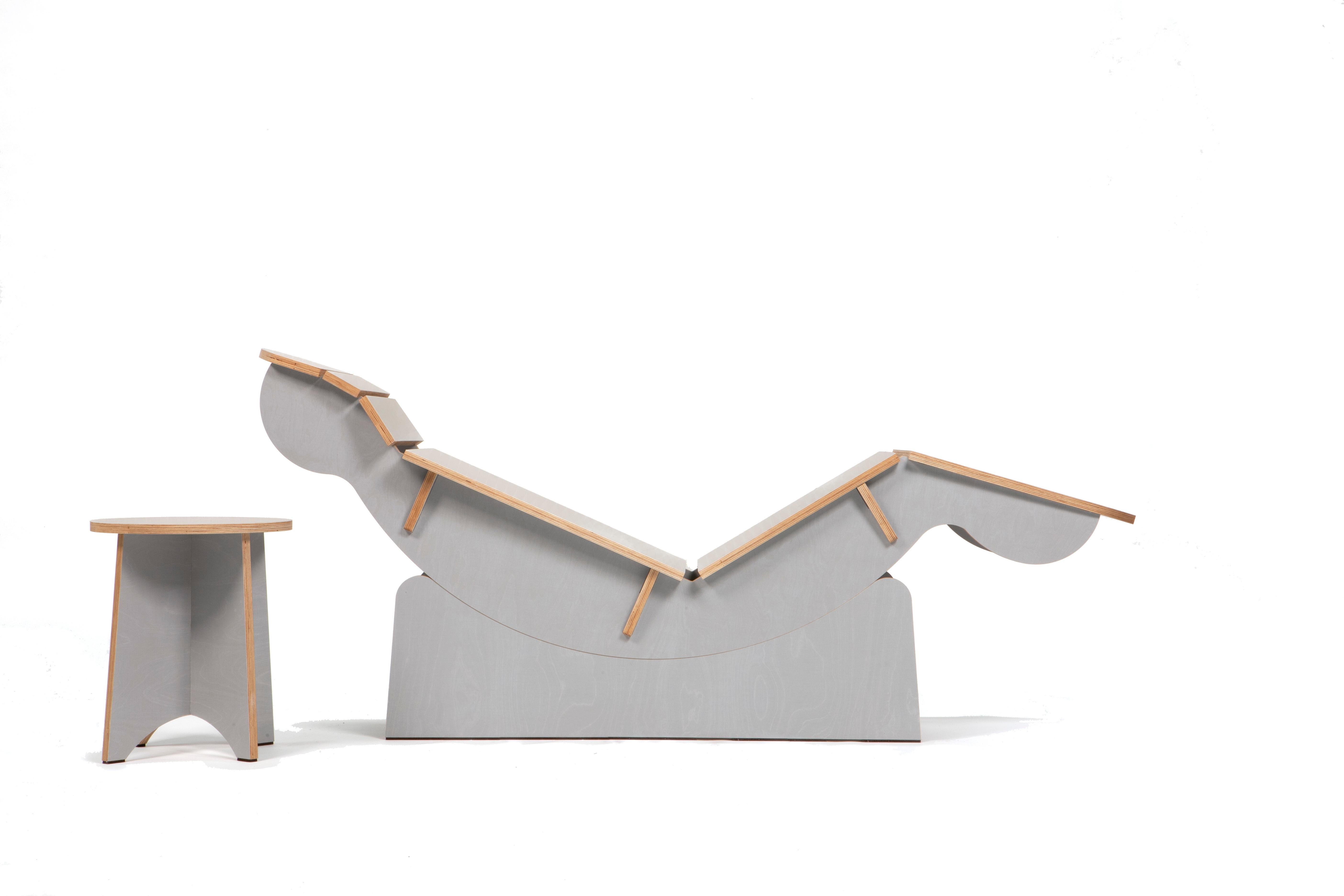 Zero-Gravity, Zero-Waste, Body-Fit, Upstate New York-Made Sperrholz-Sessel (Moderne der Mitte des Jahrhunderts) im Angebot