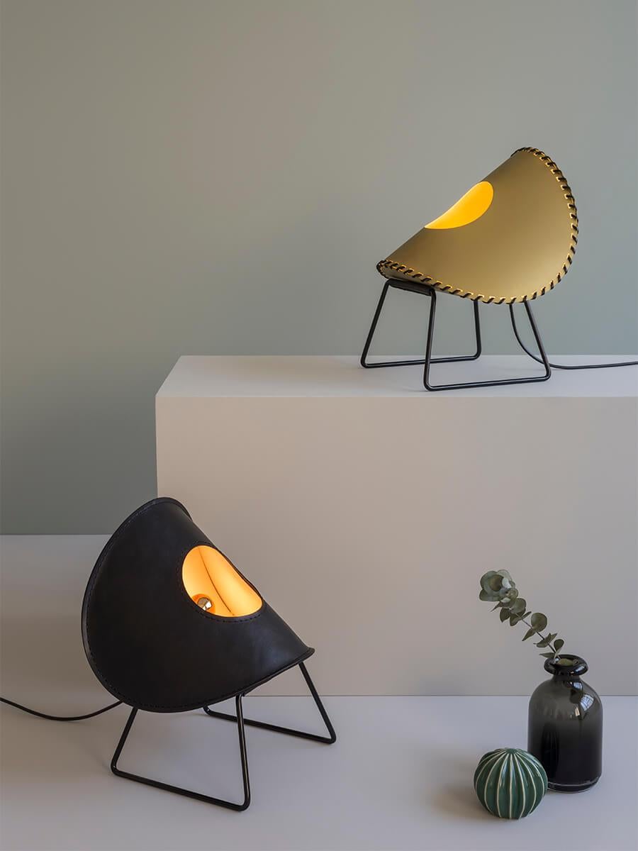 Zero Leather Standing Lamp Design by Jacob De Baan for Uniqka For Sale 1