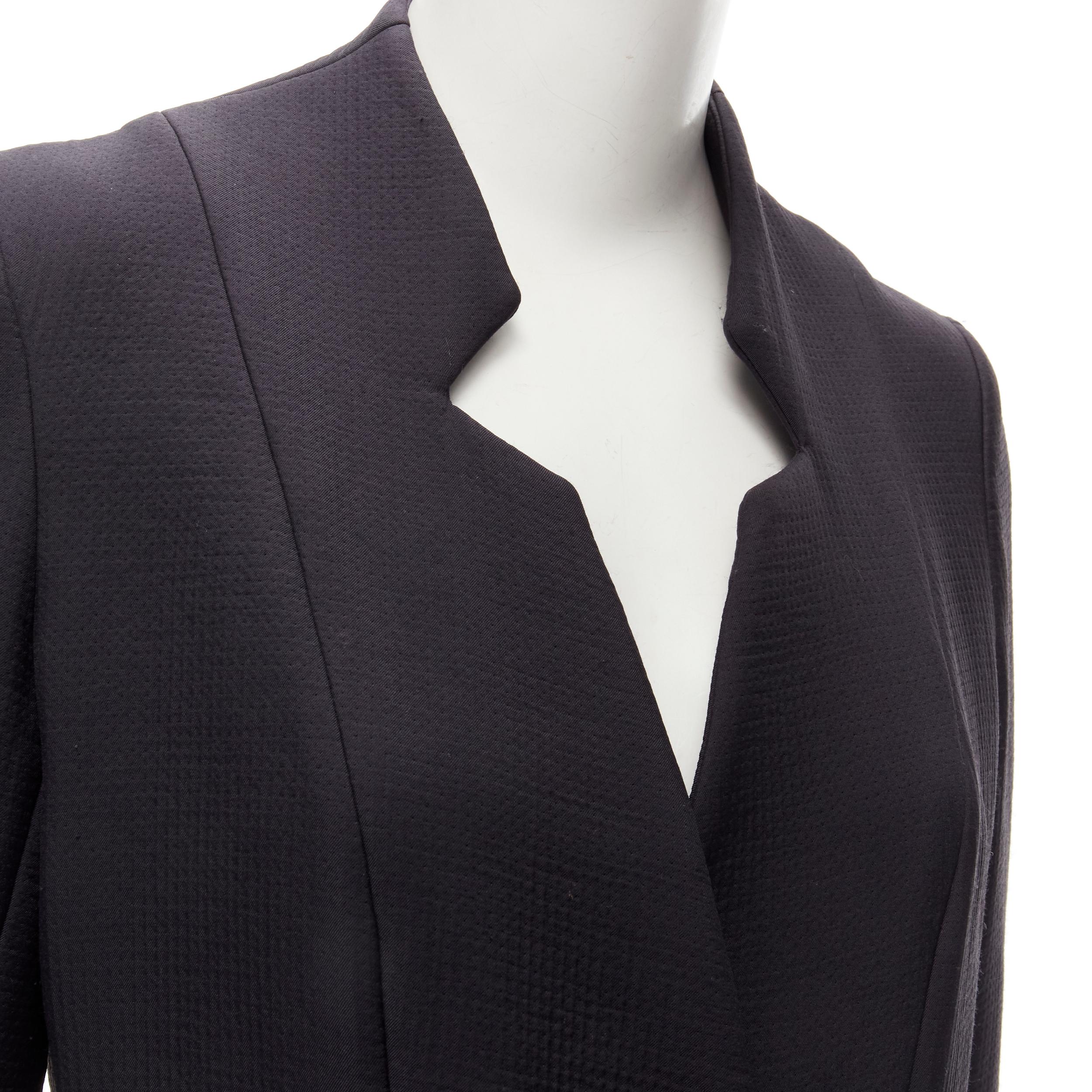 Veste ZERO MARIA CORNEJO à col en laine noire découpée taille US 2 S
Référence : YNWG/A00166
Marque : ZERO MARIA CORNEJO
MATERIAL : Laine vierge, mélange
Couleur : Noir
Motif : Solide
Fermeture : boutons-pression
Fabriqué en : États-Unis

CONDITION