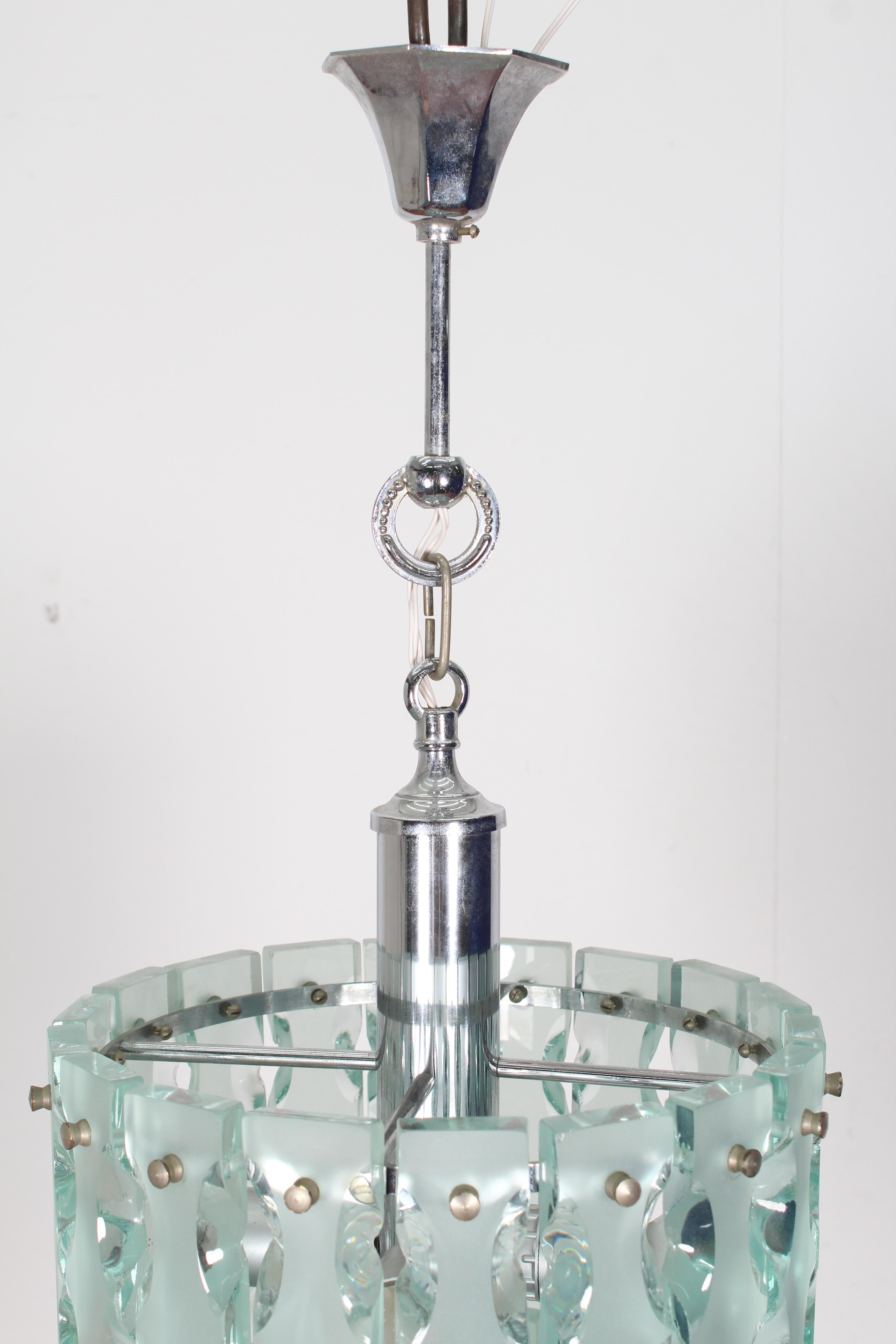 Zero Quattro 1970 Midcentury Italian Design Chrome Glass Chandelier In Good Condition In Palermo, IT