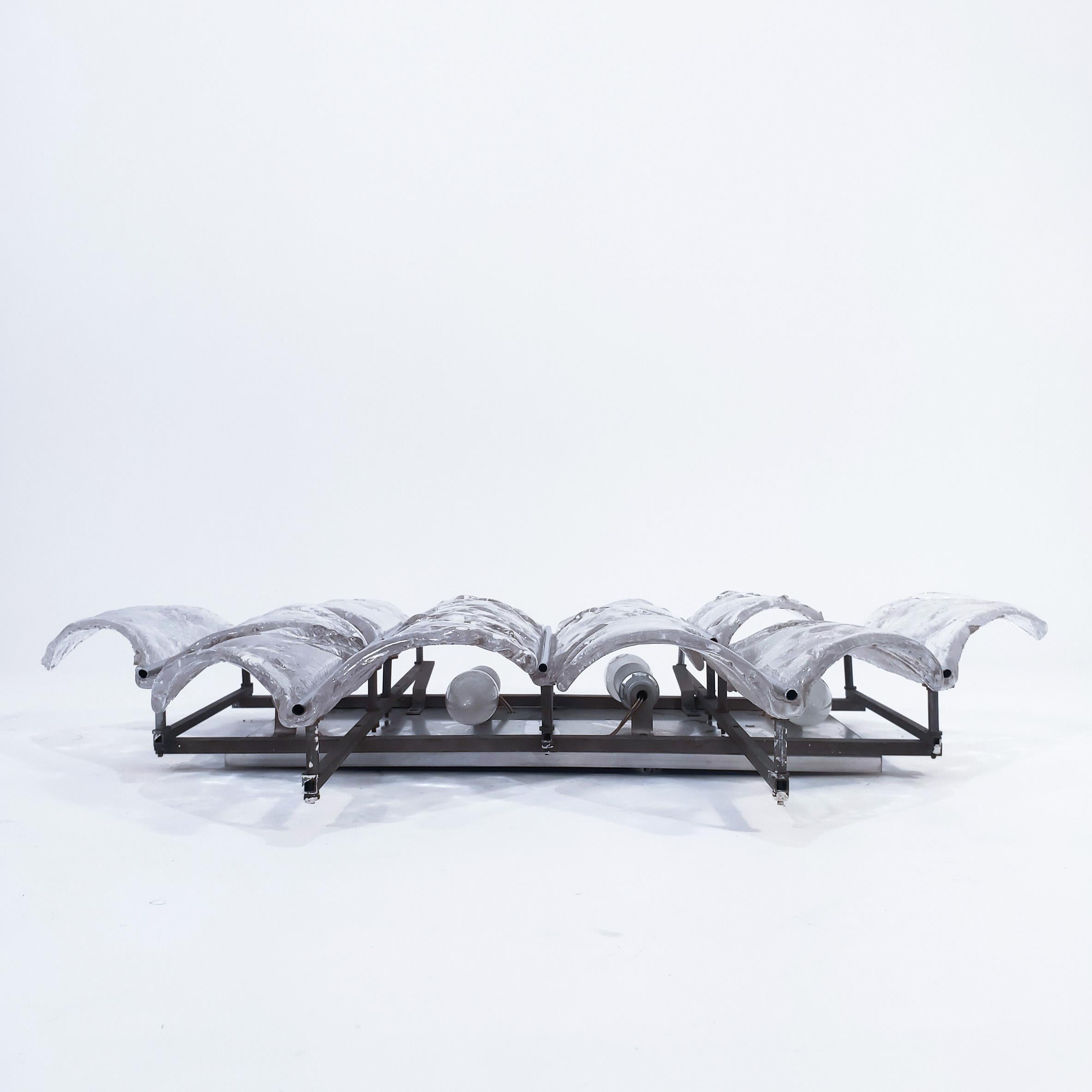 Zero Quattro, Milán. Enorme candelabro brutalista de cristal buble de Murano, Italia, años 70 en Bueno estado para la venta en SANT ADRIÀ DE BESÒS, ES