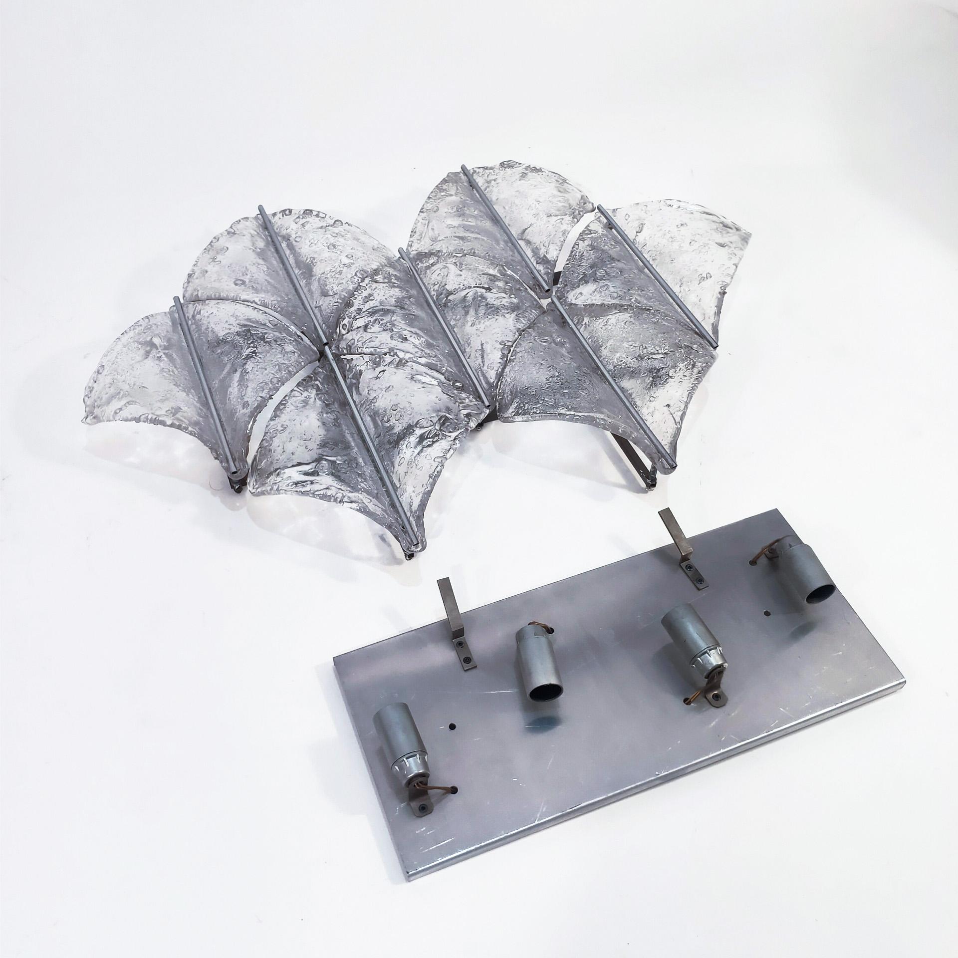 Zero Quattro, Milán. Enorme candelabro brutalista de cristal buble de Murano, Italia, años 70 Metal en venta