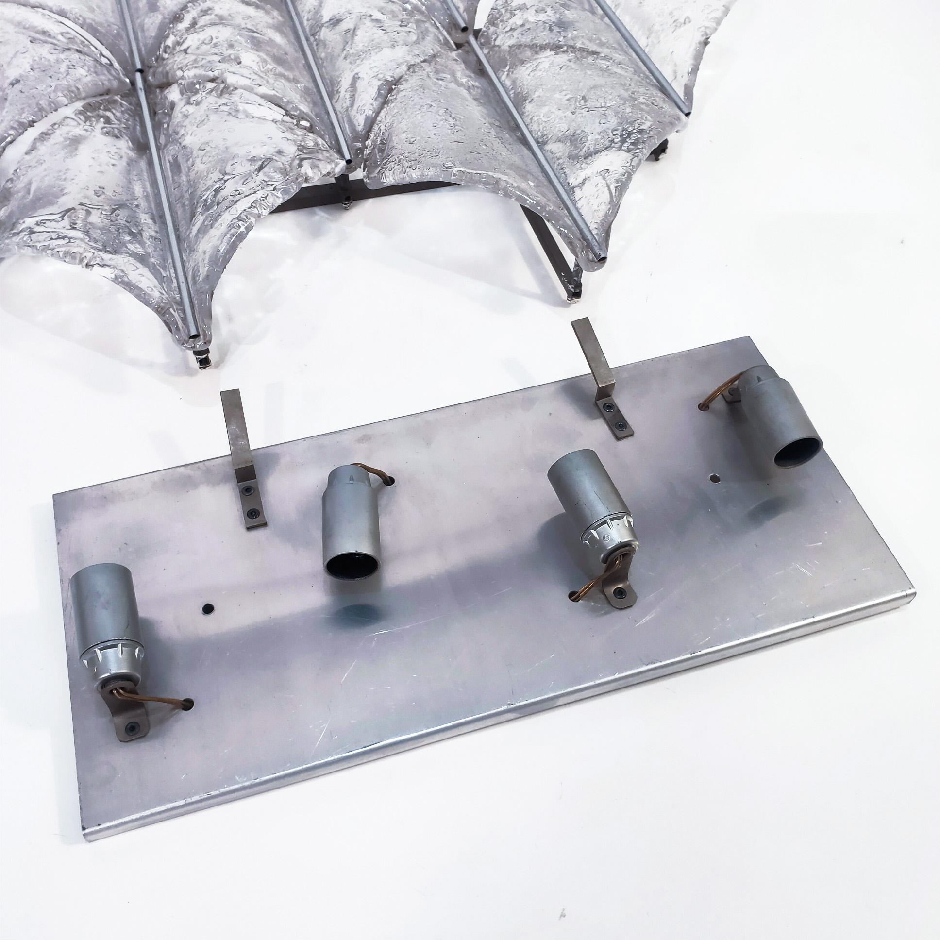Zero Quattro, Milán. Enorme candelabro brutalista de cristal buble de Murano, Italia, años 70 en venta 1