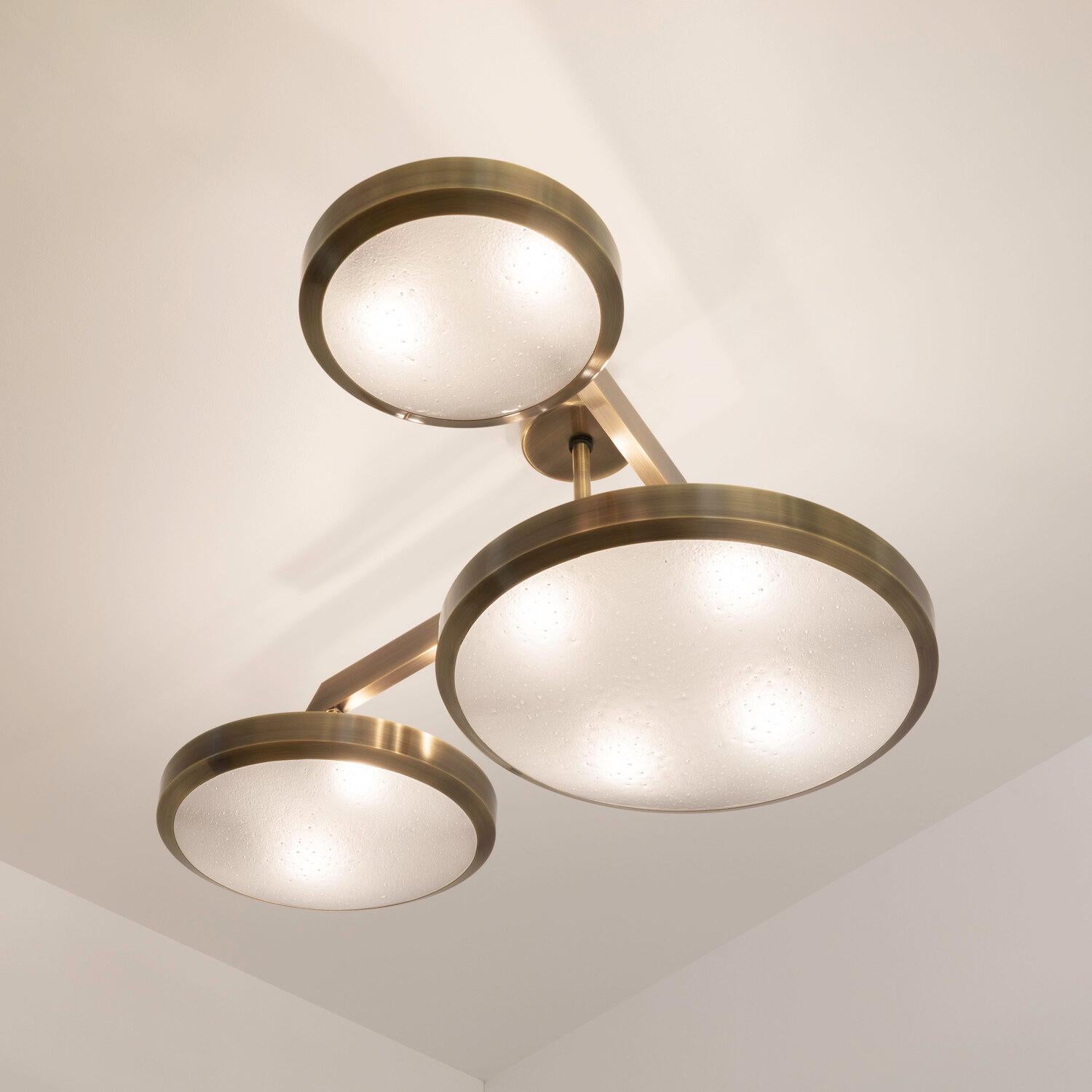 Vetro di Murano Plafoniera Zeta di Gaspare Asaro - Finitura ottone lucido in vendita