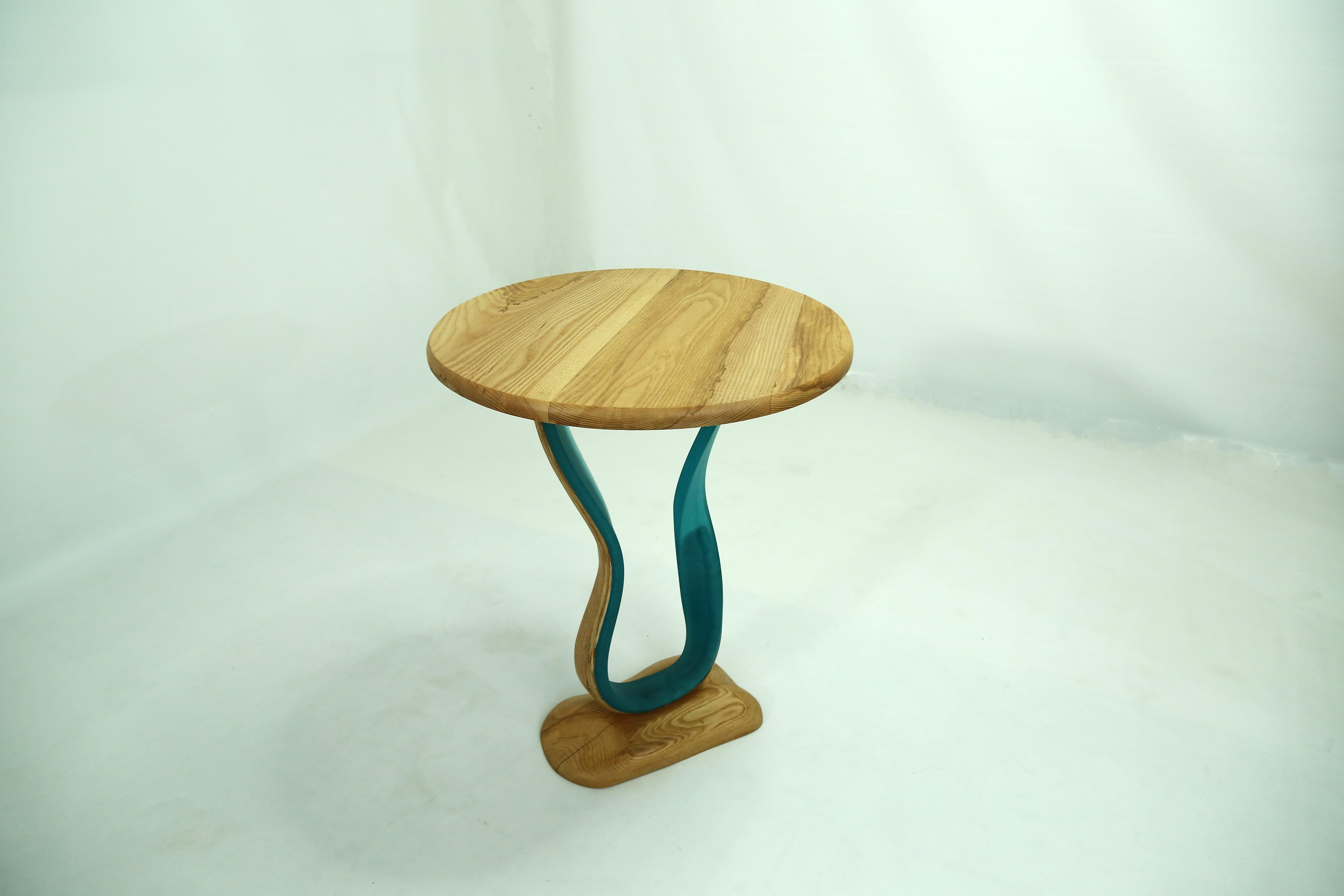 Organic Modern Zeta End Table by Raka Studio x Hamdi Studio - Resin and Ash Wood Table For Sale