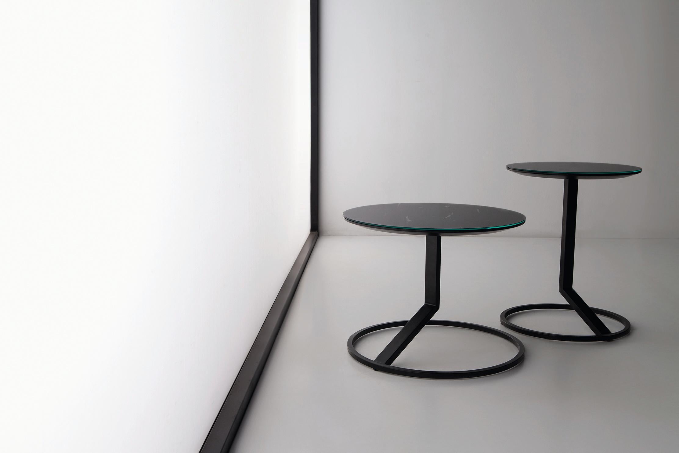 Post-Modern Zeta Side Table by Doimo Brasil For Sale