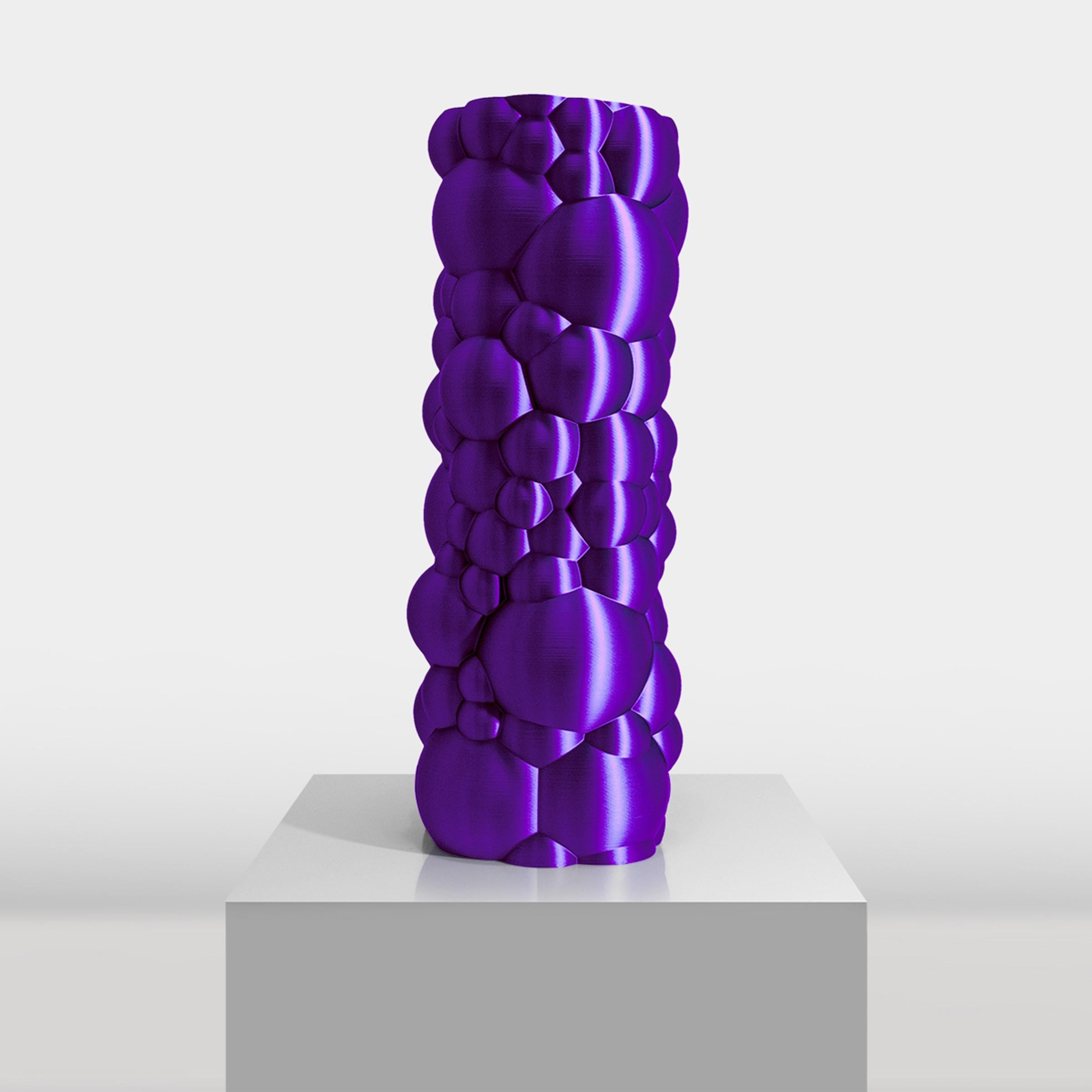 Vase-sculpture by DygoDesign

Defined by a stupendous purple shade enhanced with a mesmerizing and brilliant metallic effect, this sculpture is a one-of-a-kind design that will perfectly suit a contemporary interior. It features an irregular,